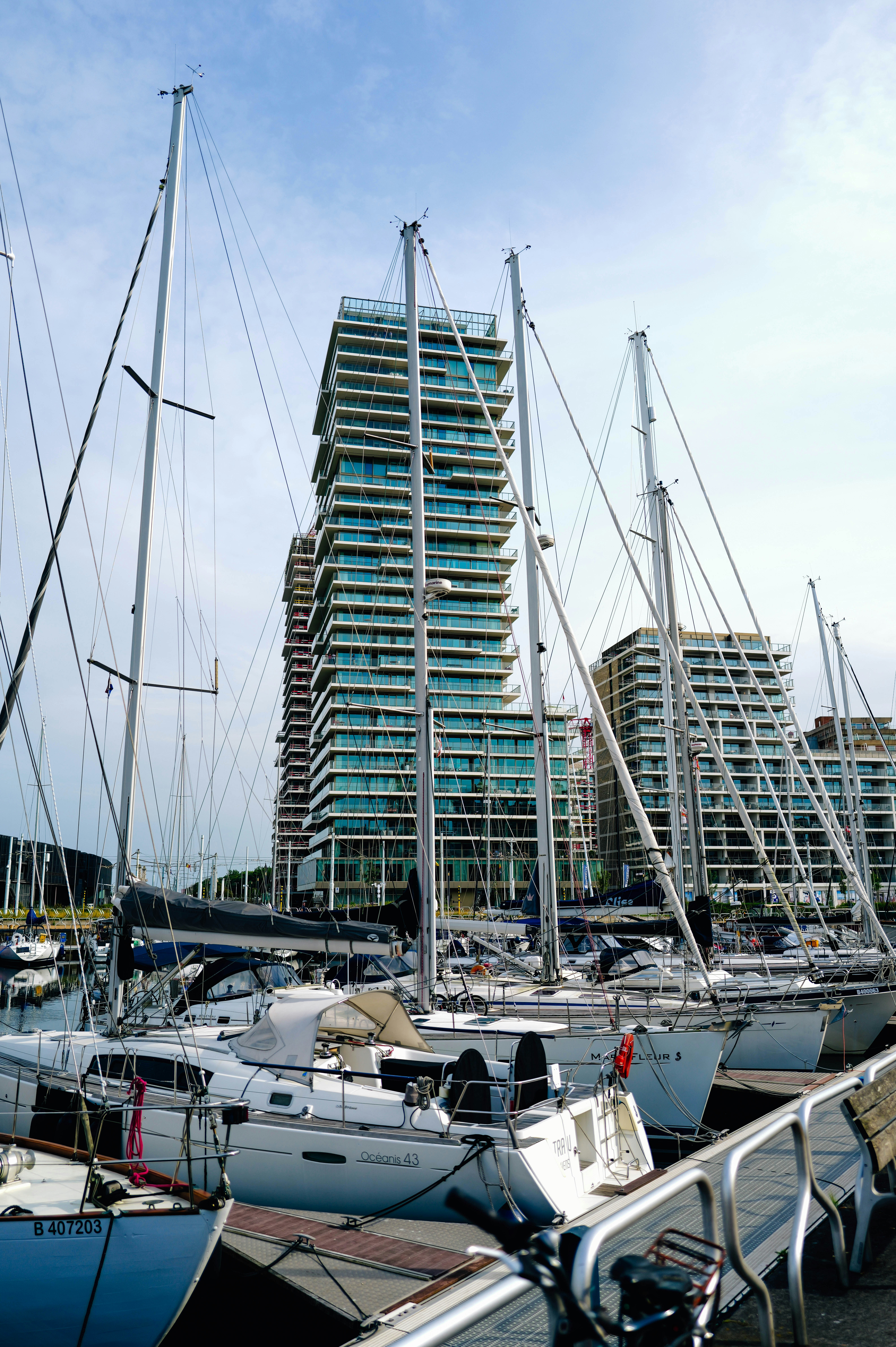 Photo by adrienolichon