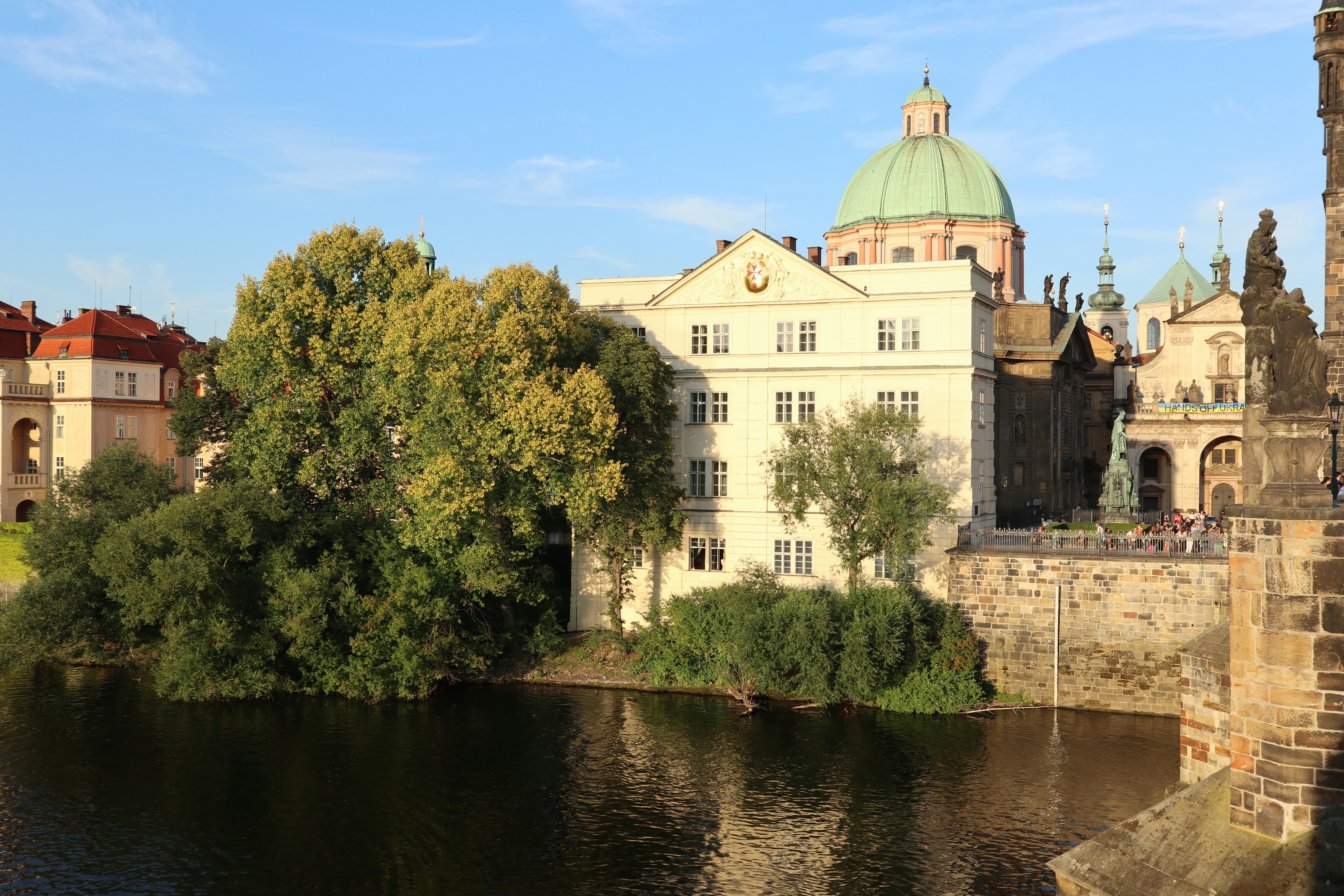 Photo by balint_miko