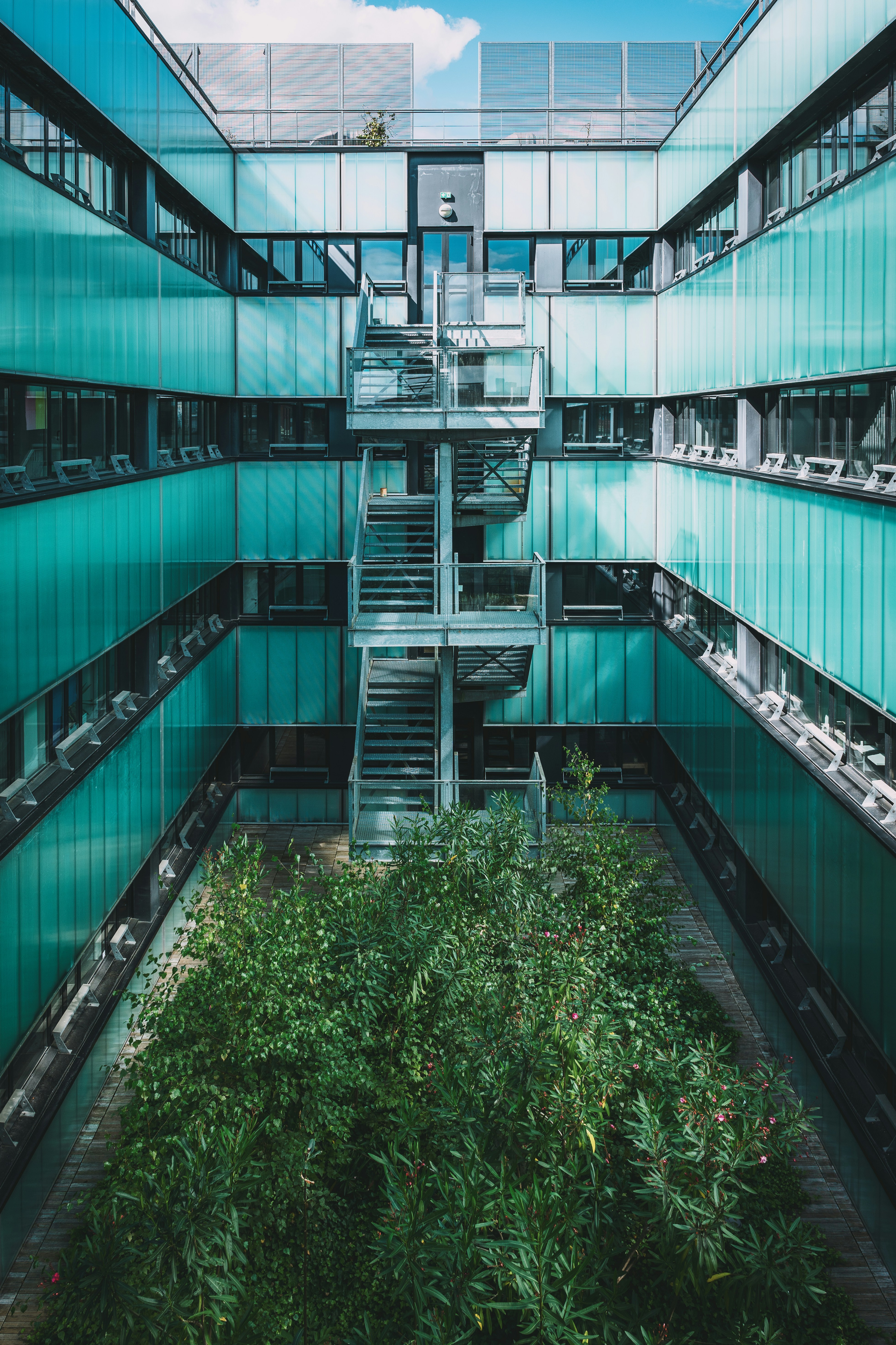 A very tall building with a bunch of windows