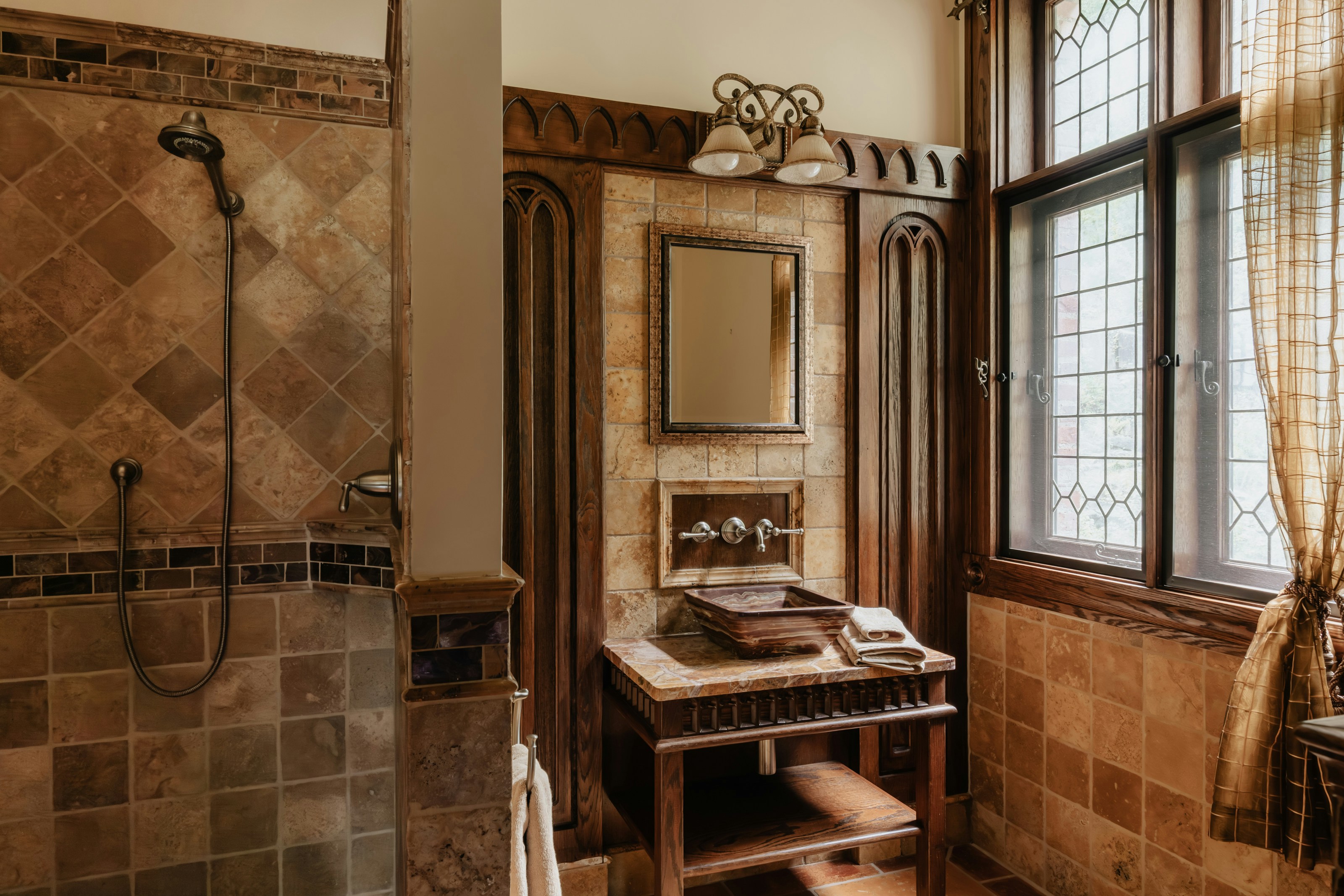 Americans Need To Earn $800,000 To Be in the Top 1%: Here Are the States With the Wealthiest Residents