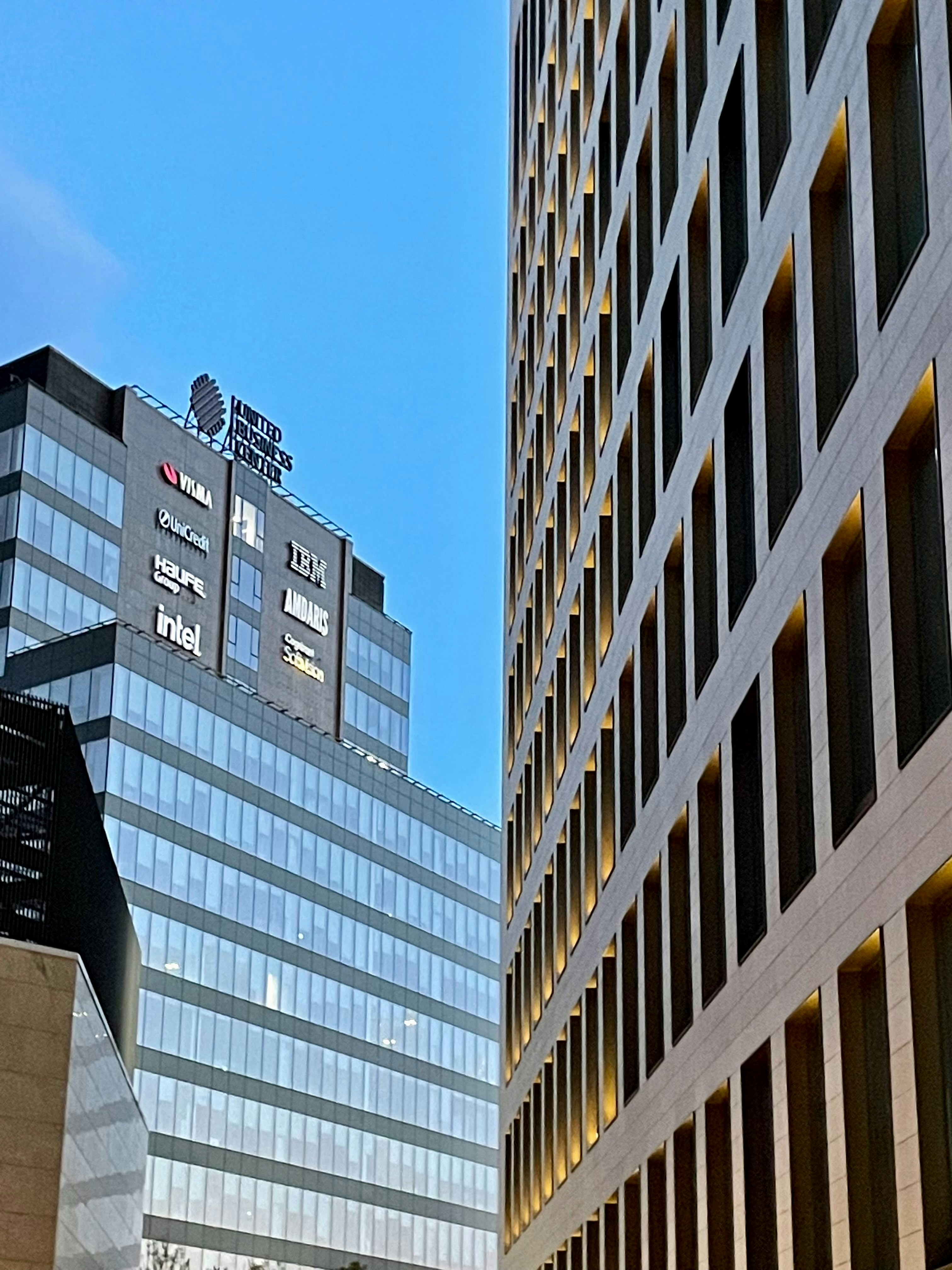 UBS Maintains Buy on Fox, Raises Price Target to $76