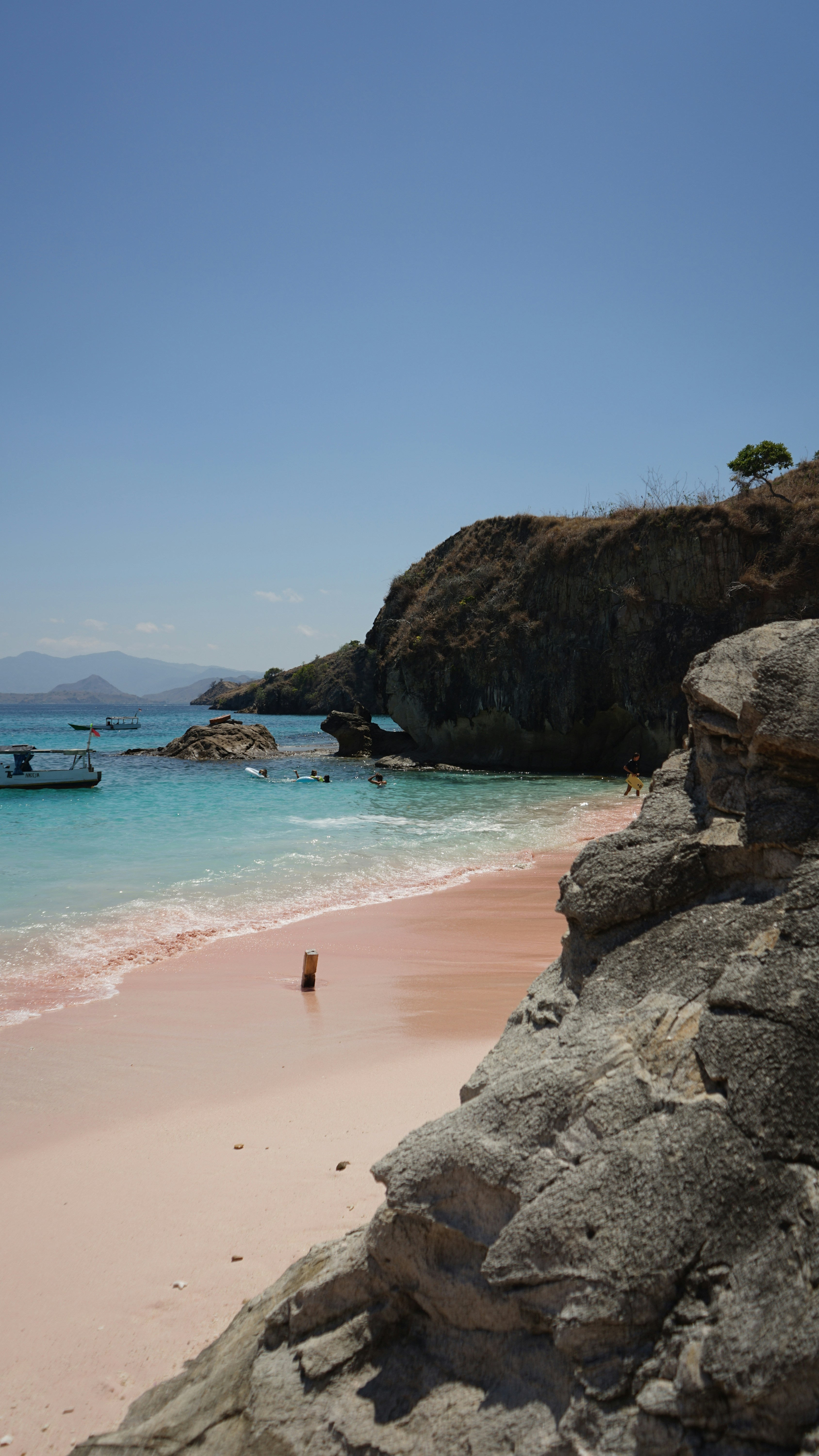Kreta Elafonisi roze strand met turquoise water en witte kliffen