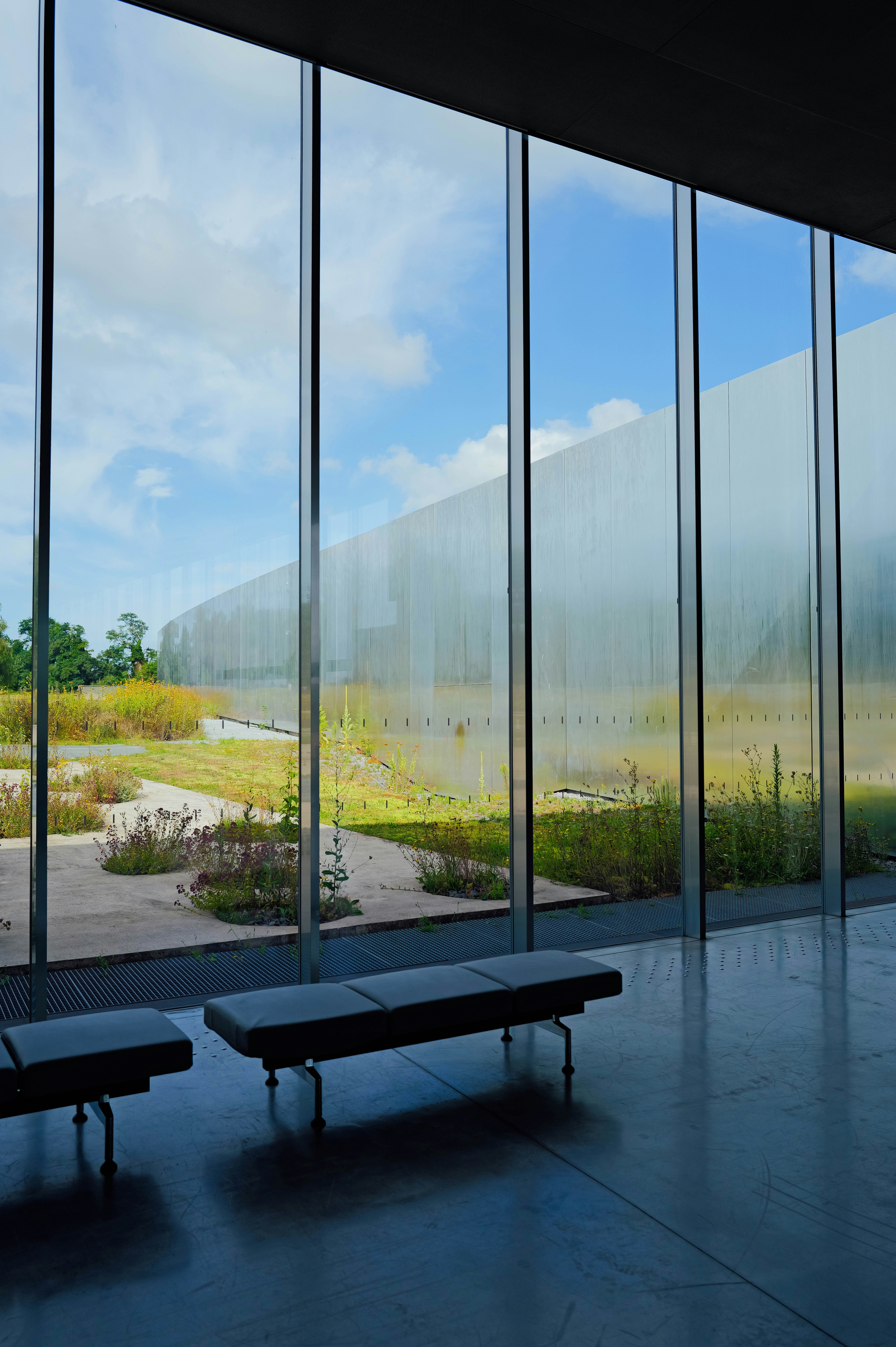 Photo by adrienolichon