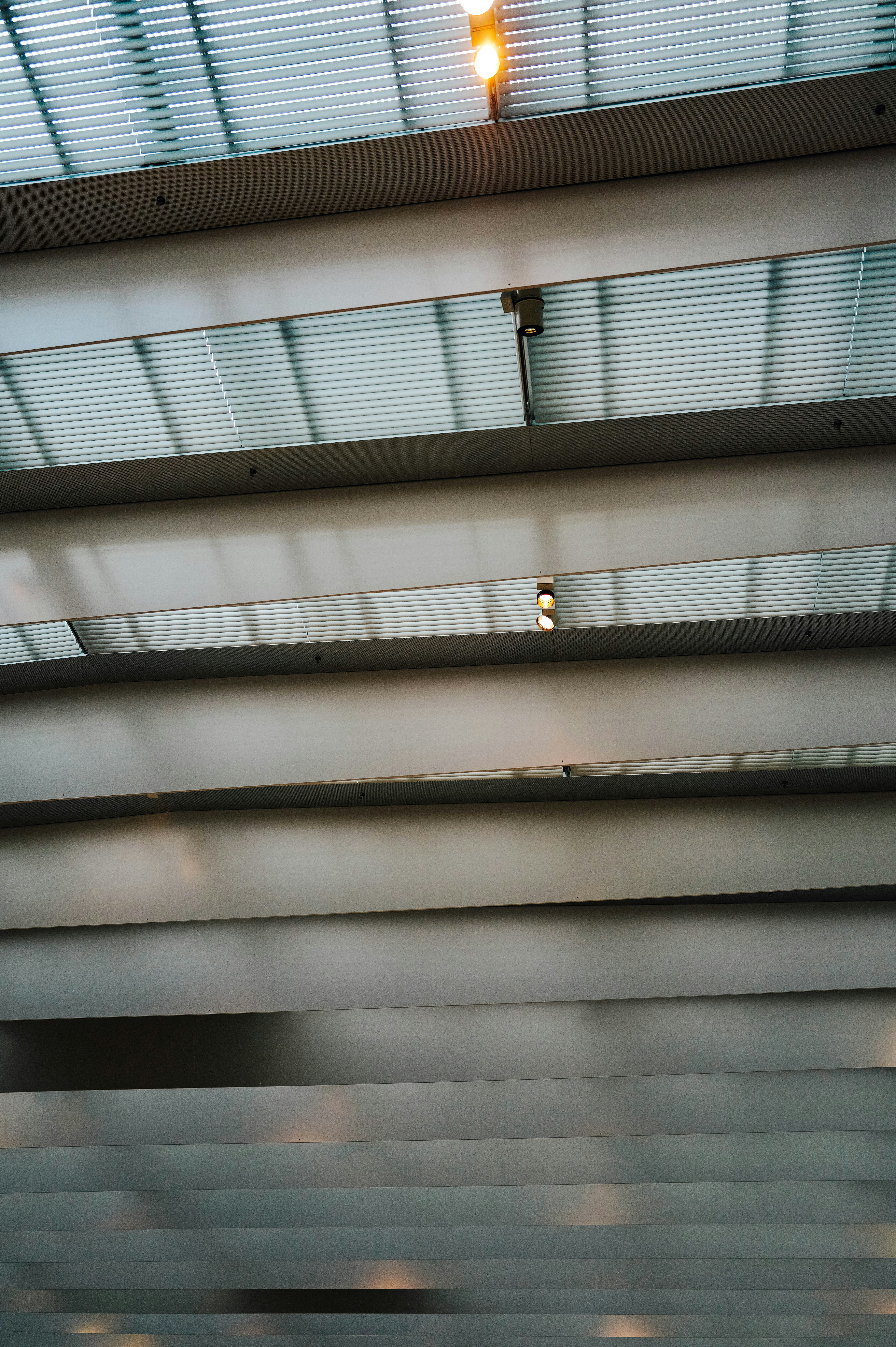 Photo by adrienolichon