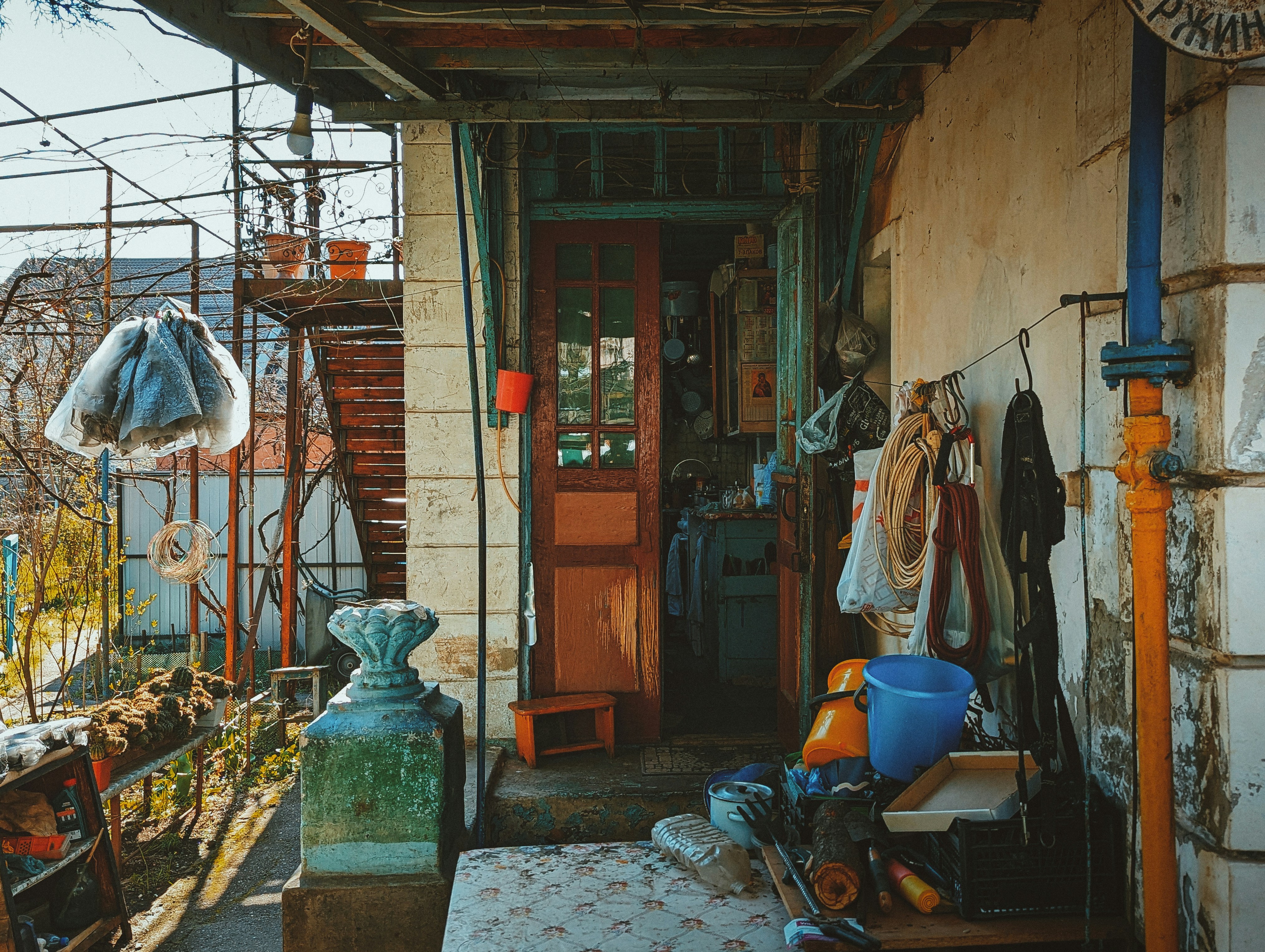 A room filled with lots of clutter and furniture