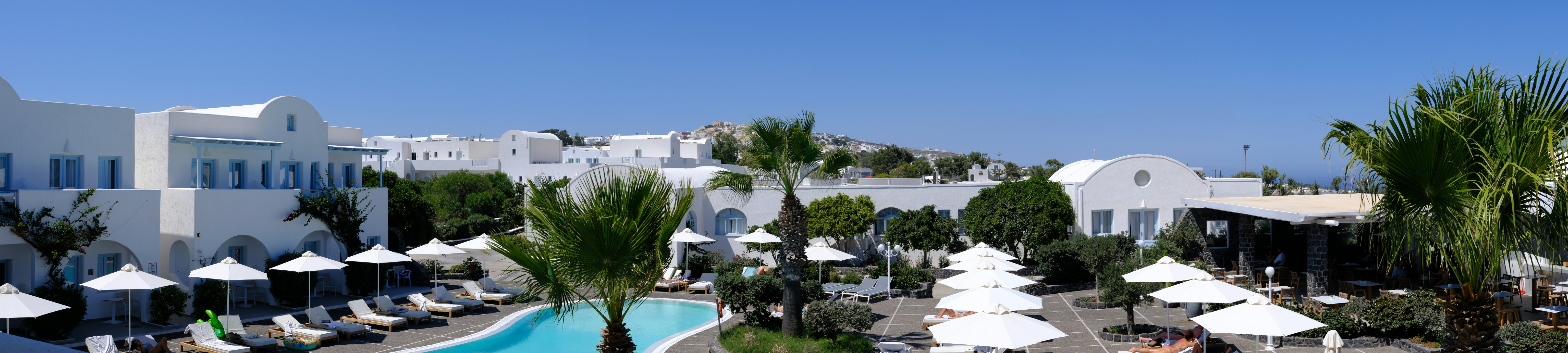 Discovering Red Beach in Fira: A Family Adventure