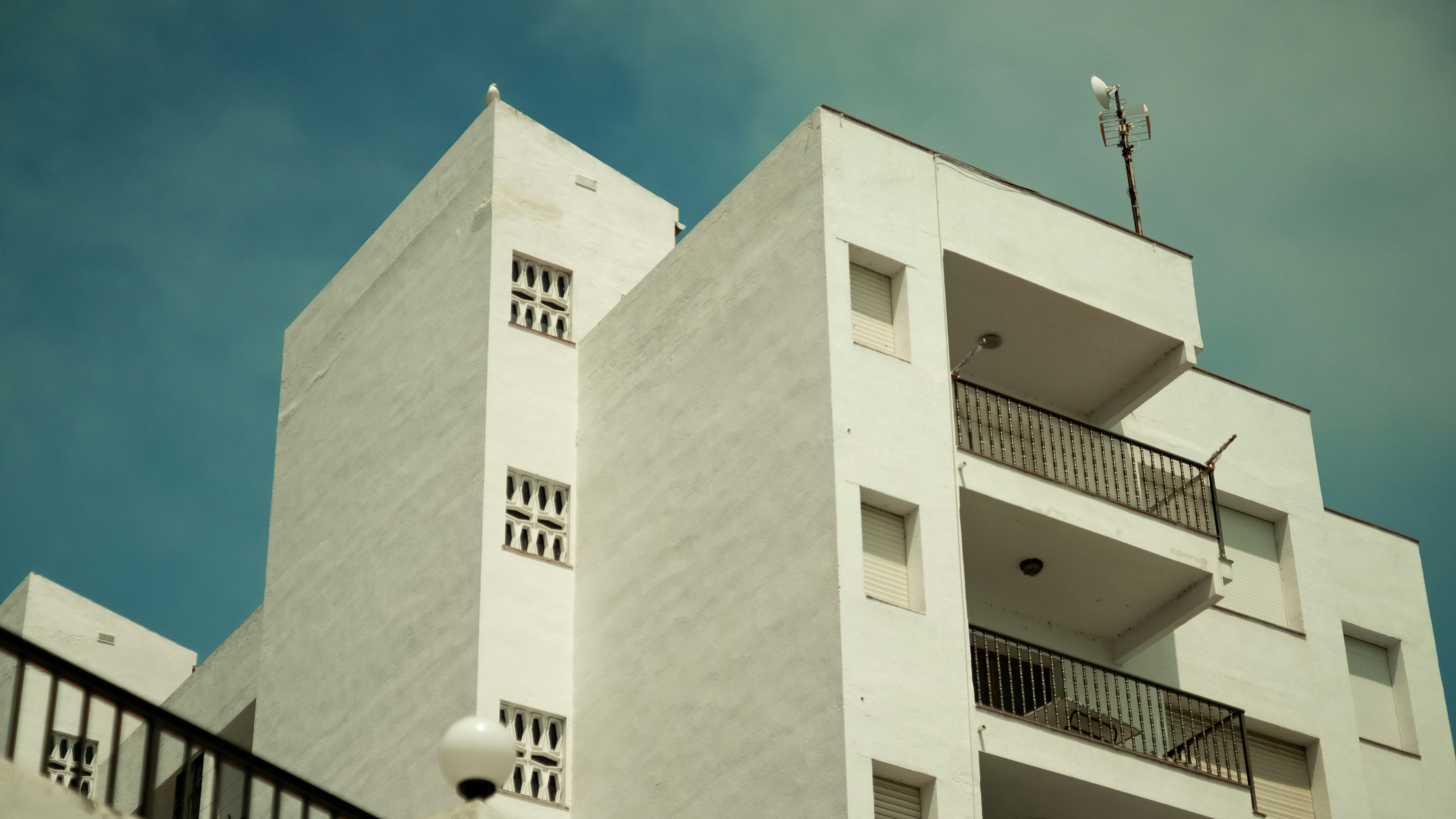 "Baan Tawan Apartment"