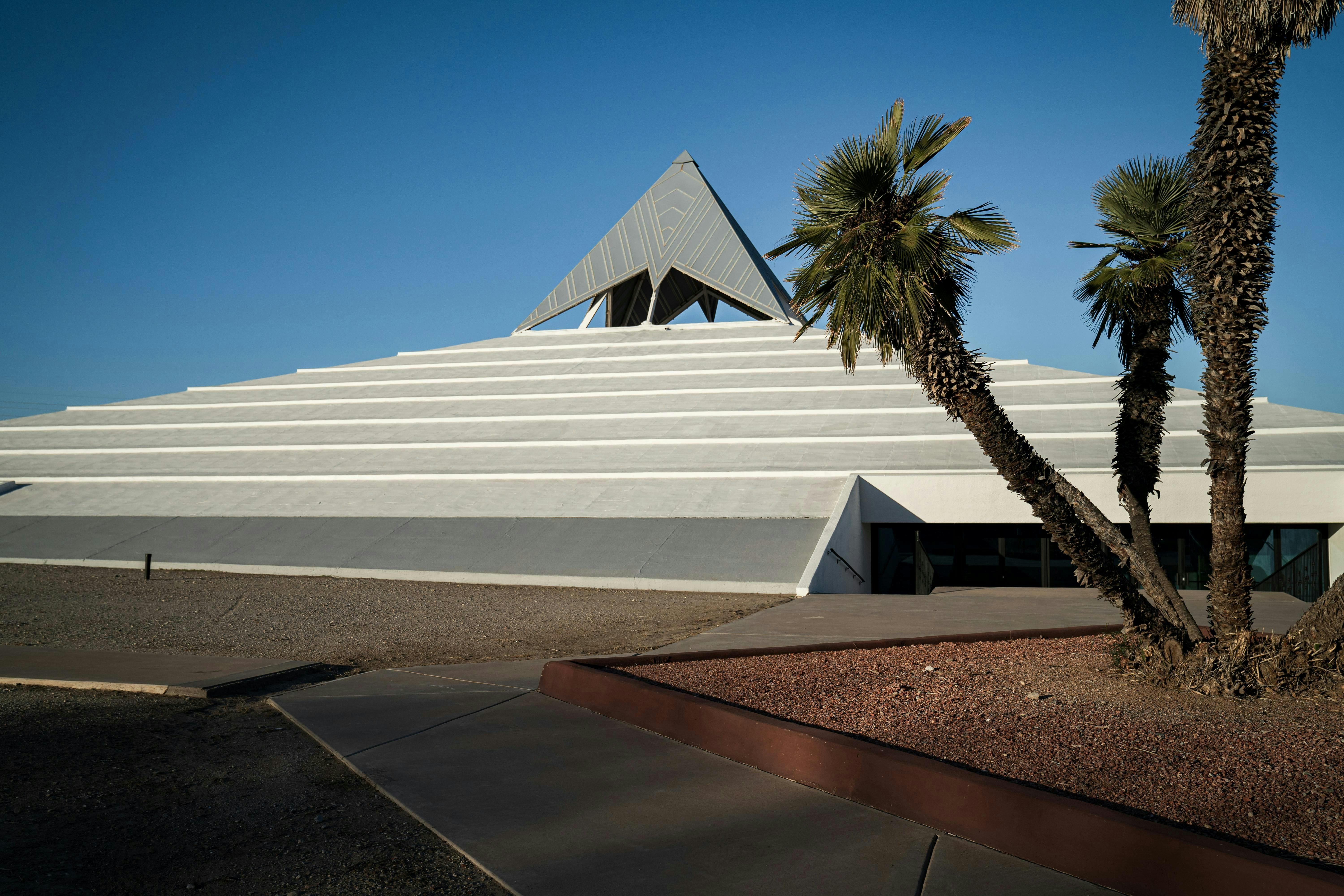 Photo by strangehappenings