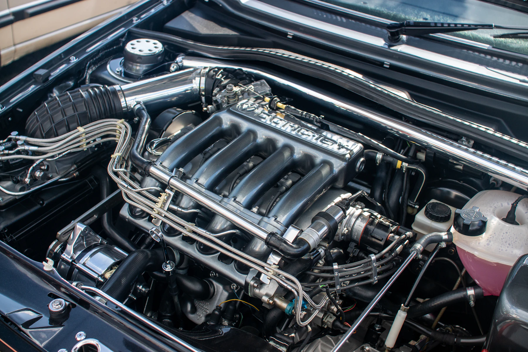 Compartimento de motor de alto rendimiento