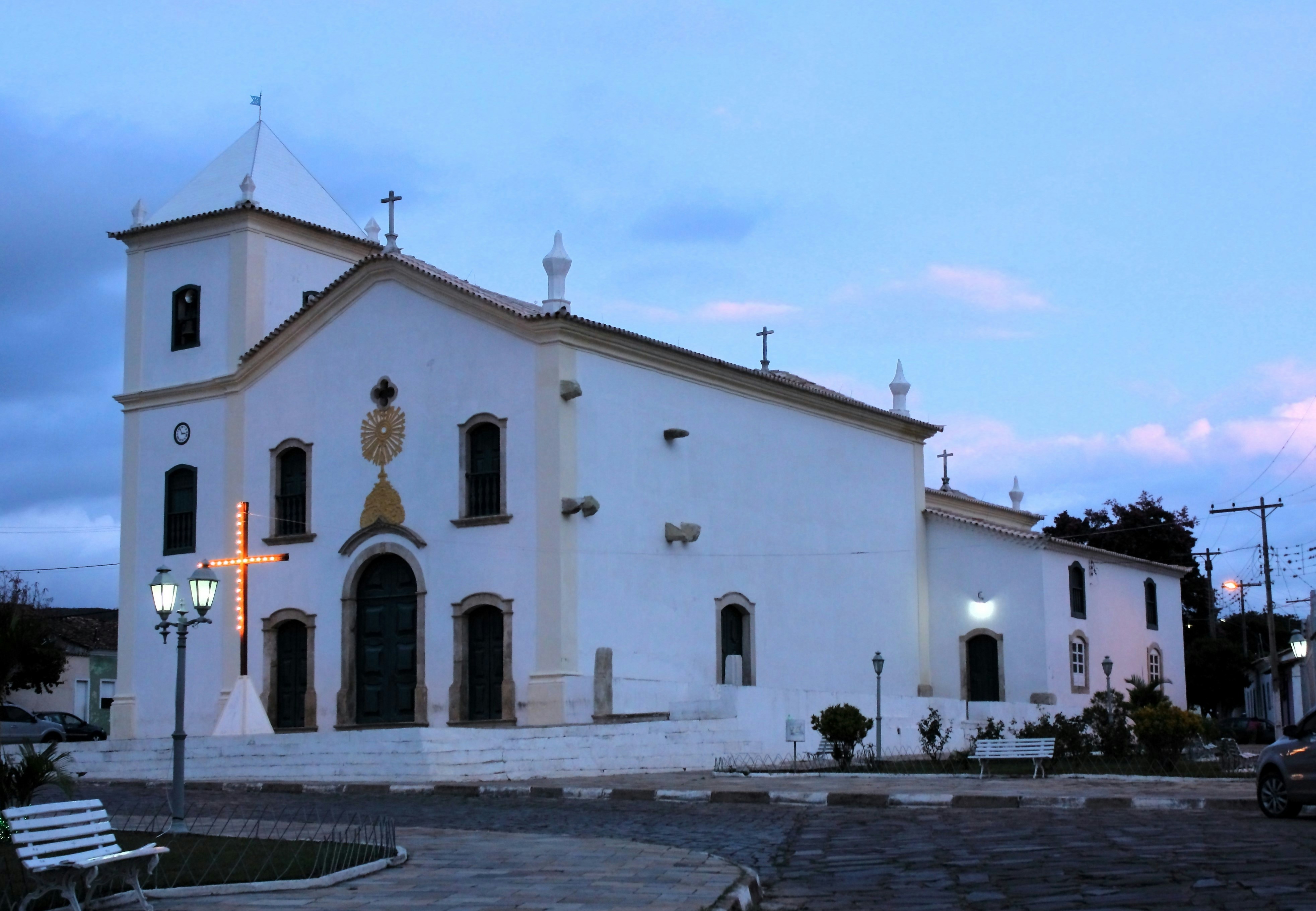 A large white church with a clock tower