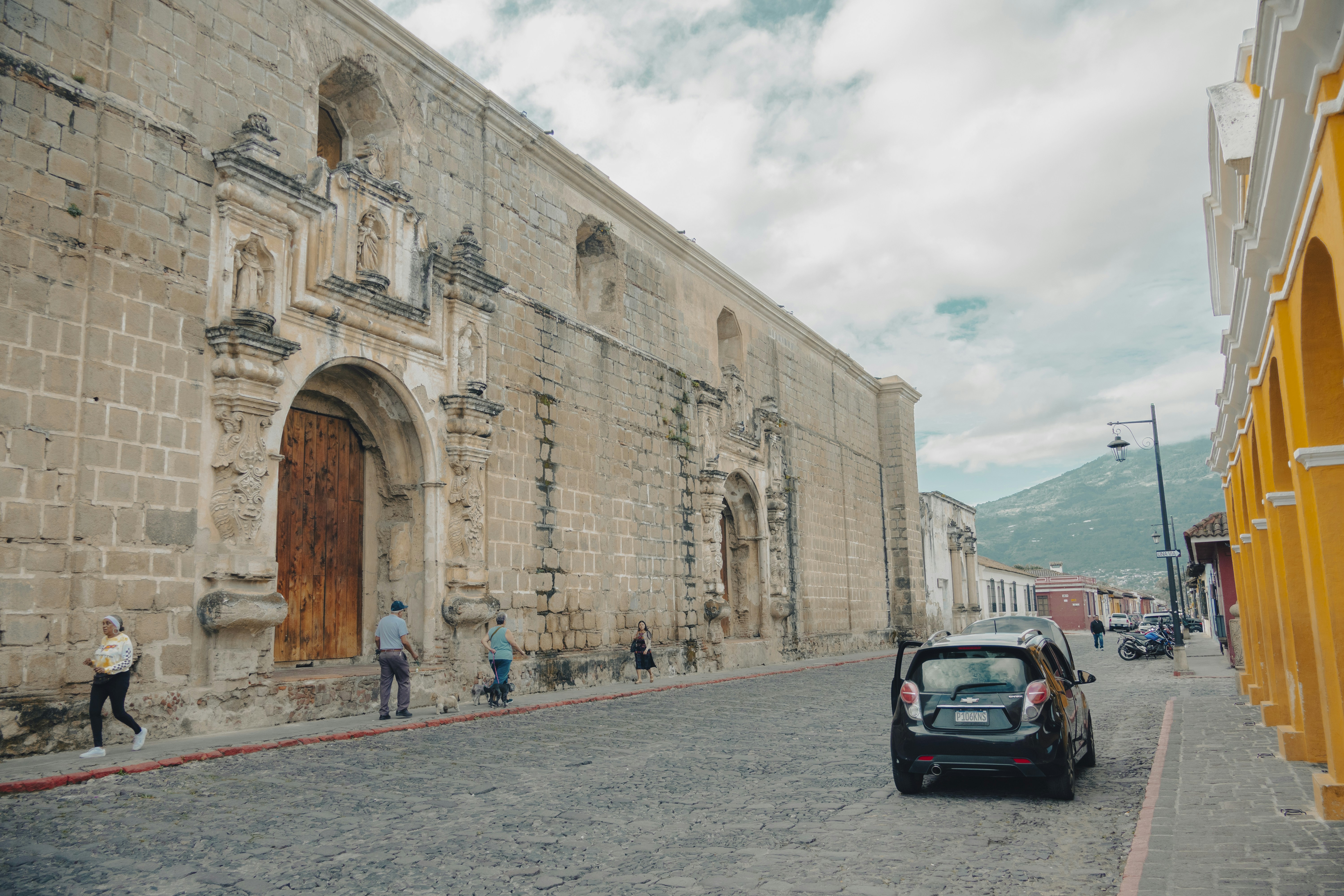Best Cafes to Work From in Antigua Guatemala (2026)