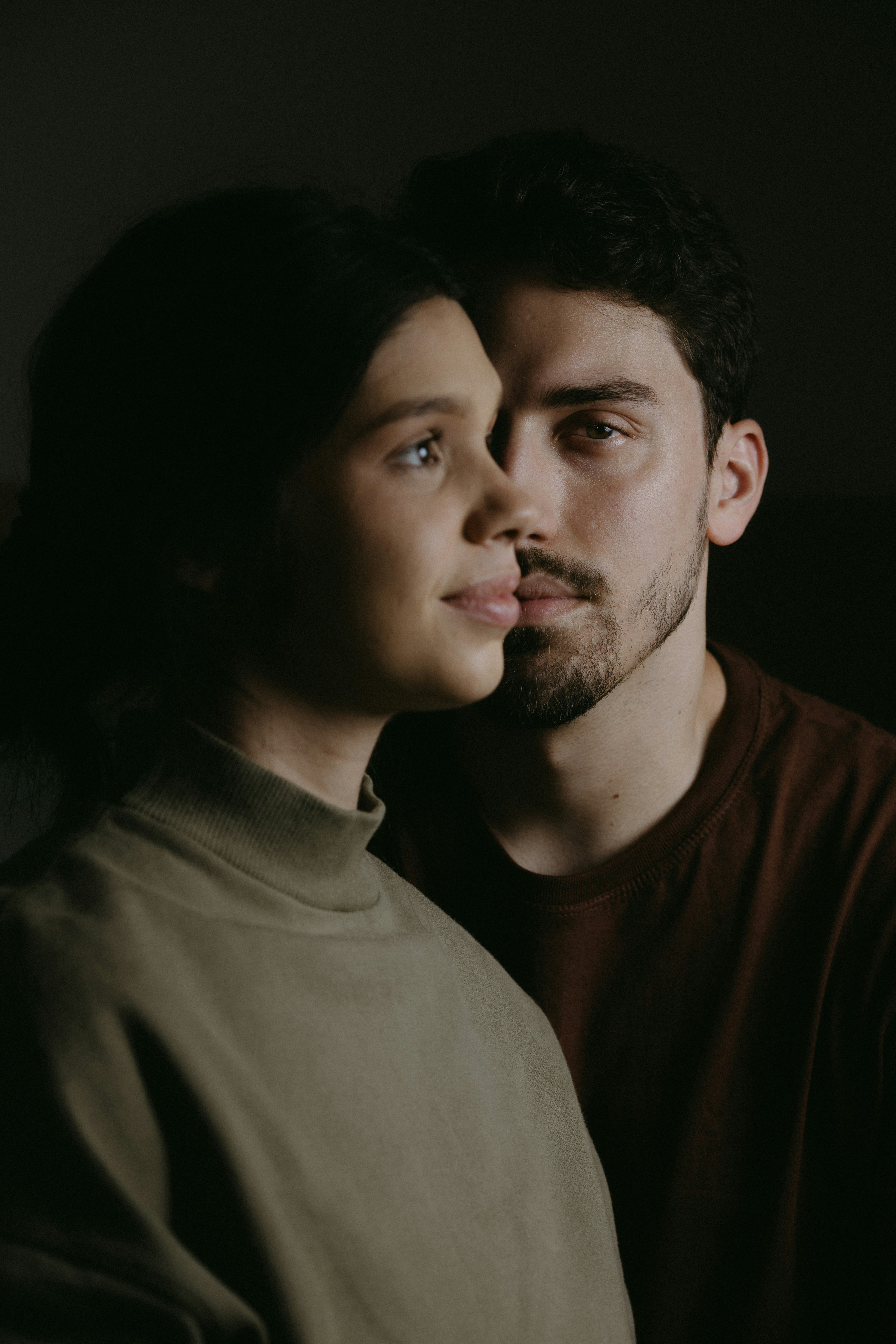 A couple of people that are looking at something