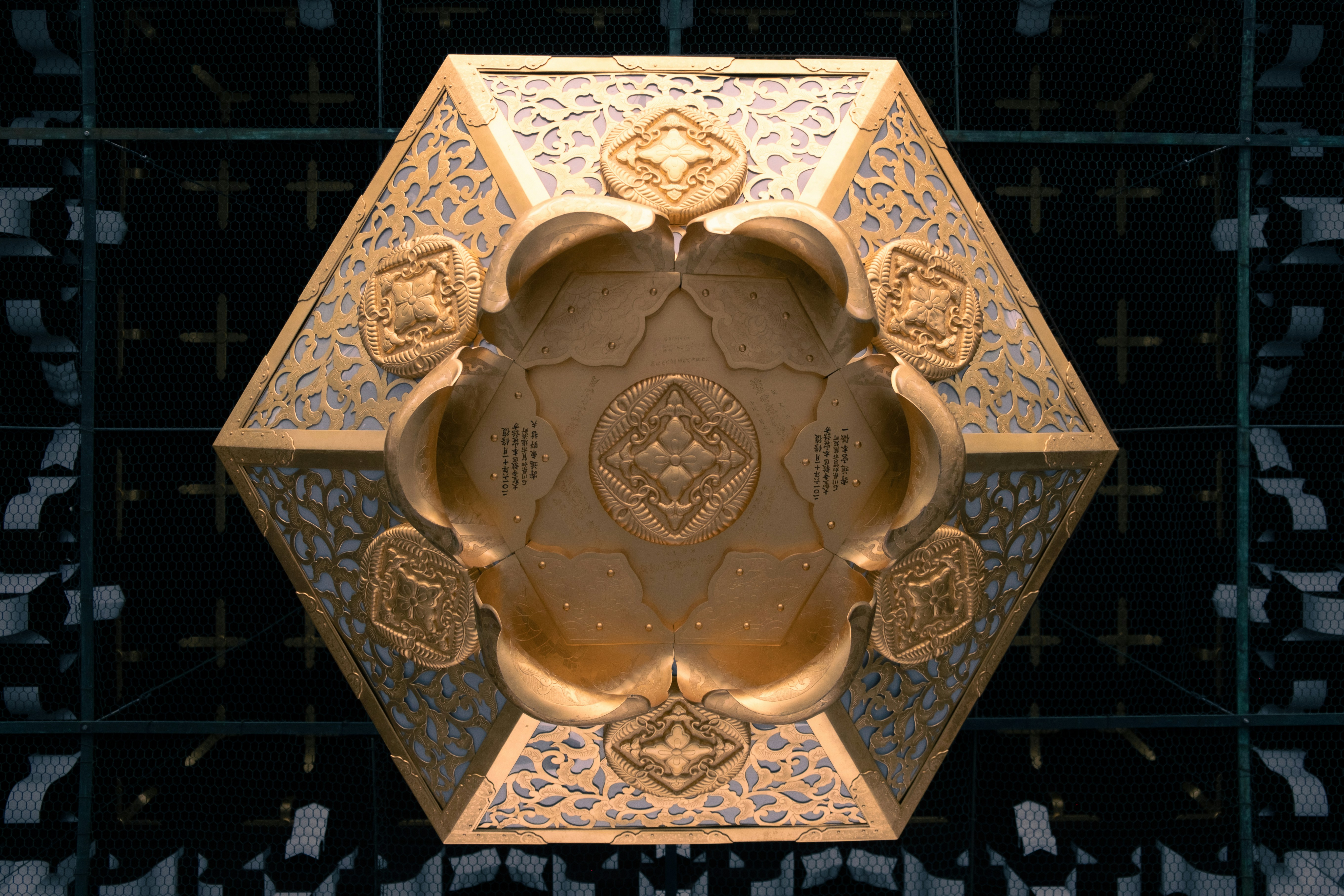 Sacred gold geometry