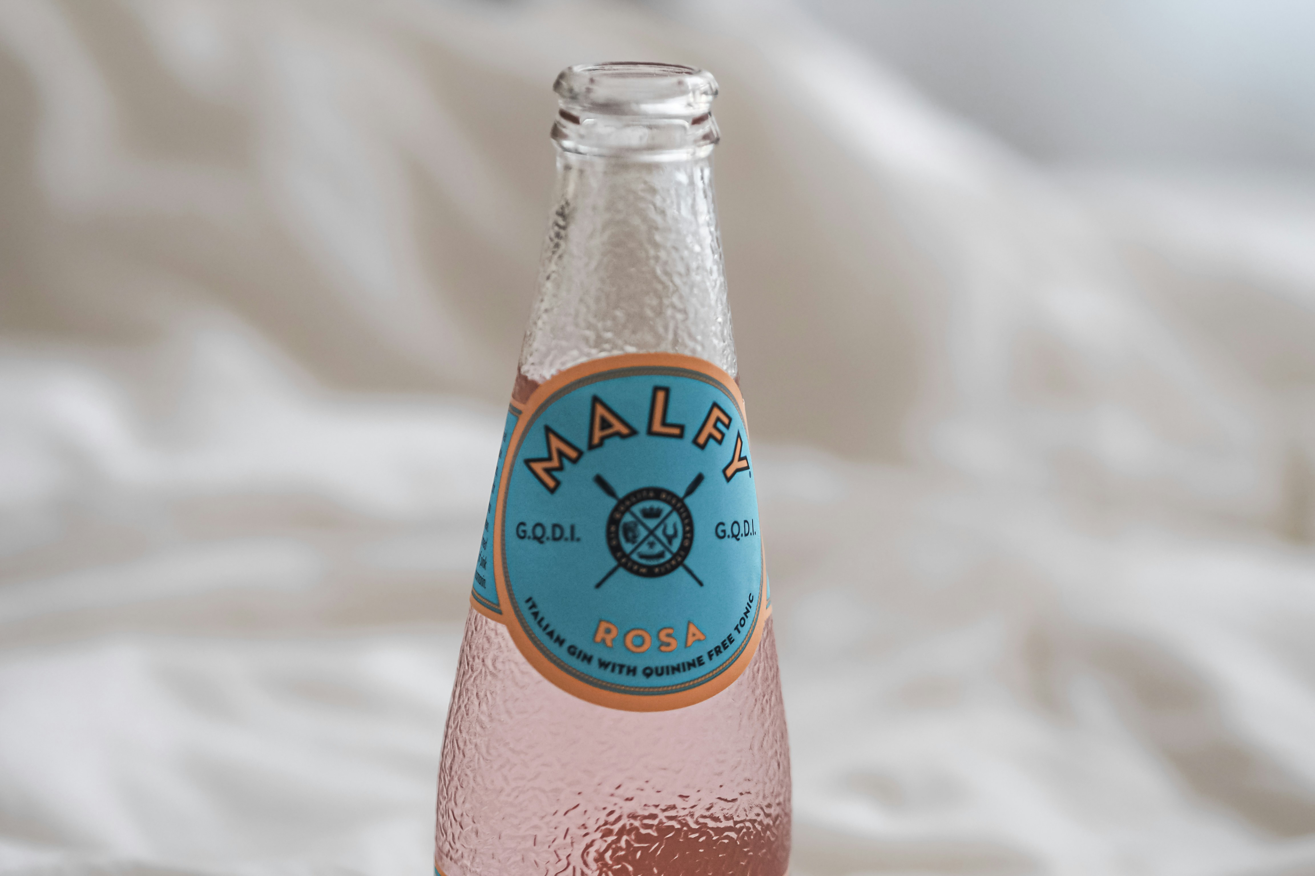 긍정적 반응: 축하와 응원