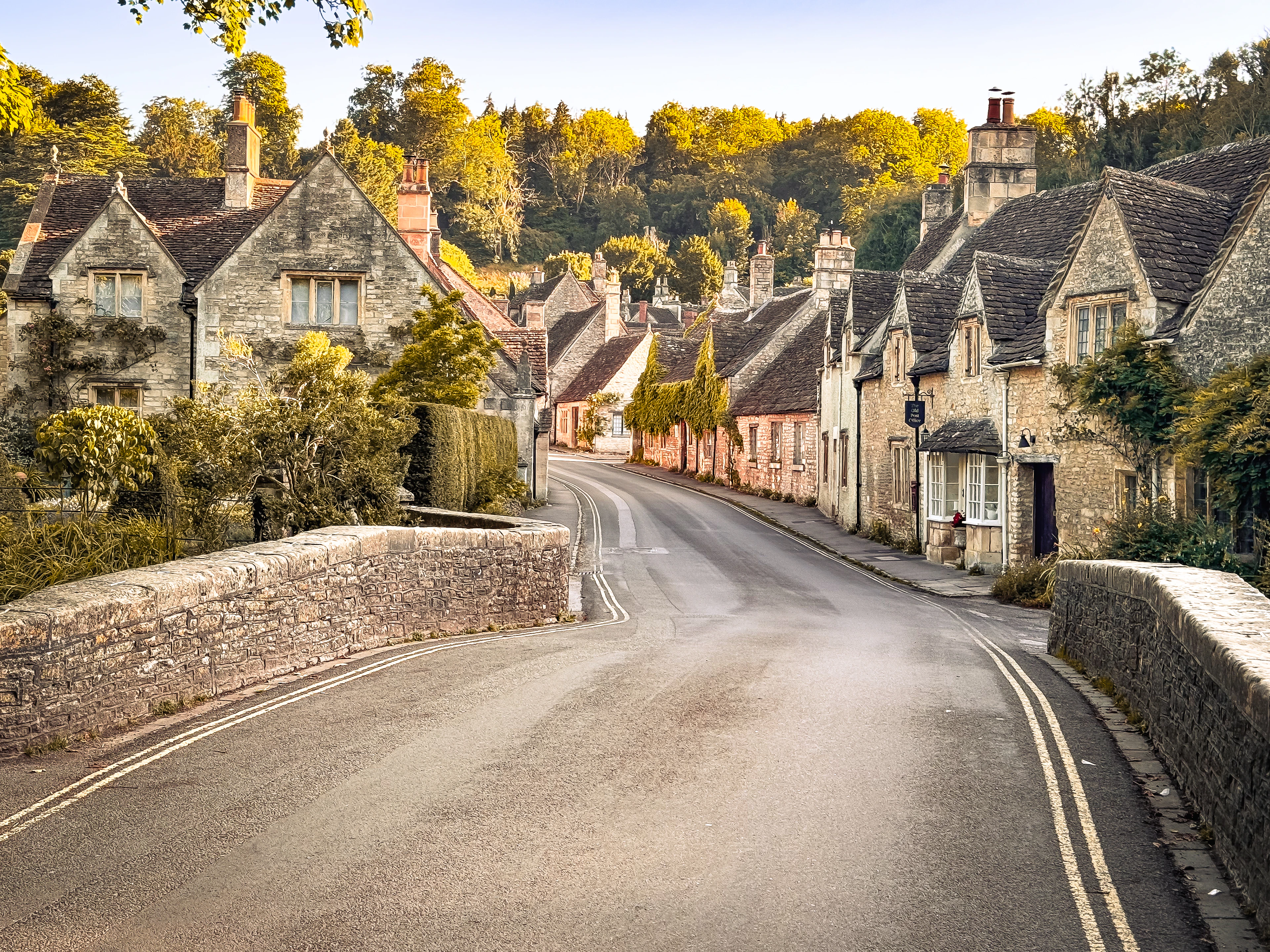 Stone cottages and the bridge at Castle Combe