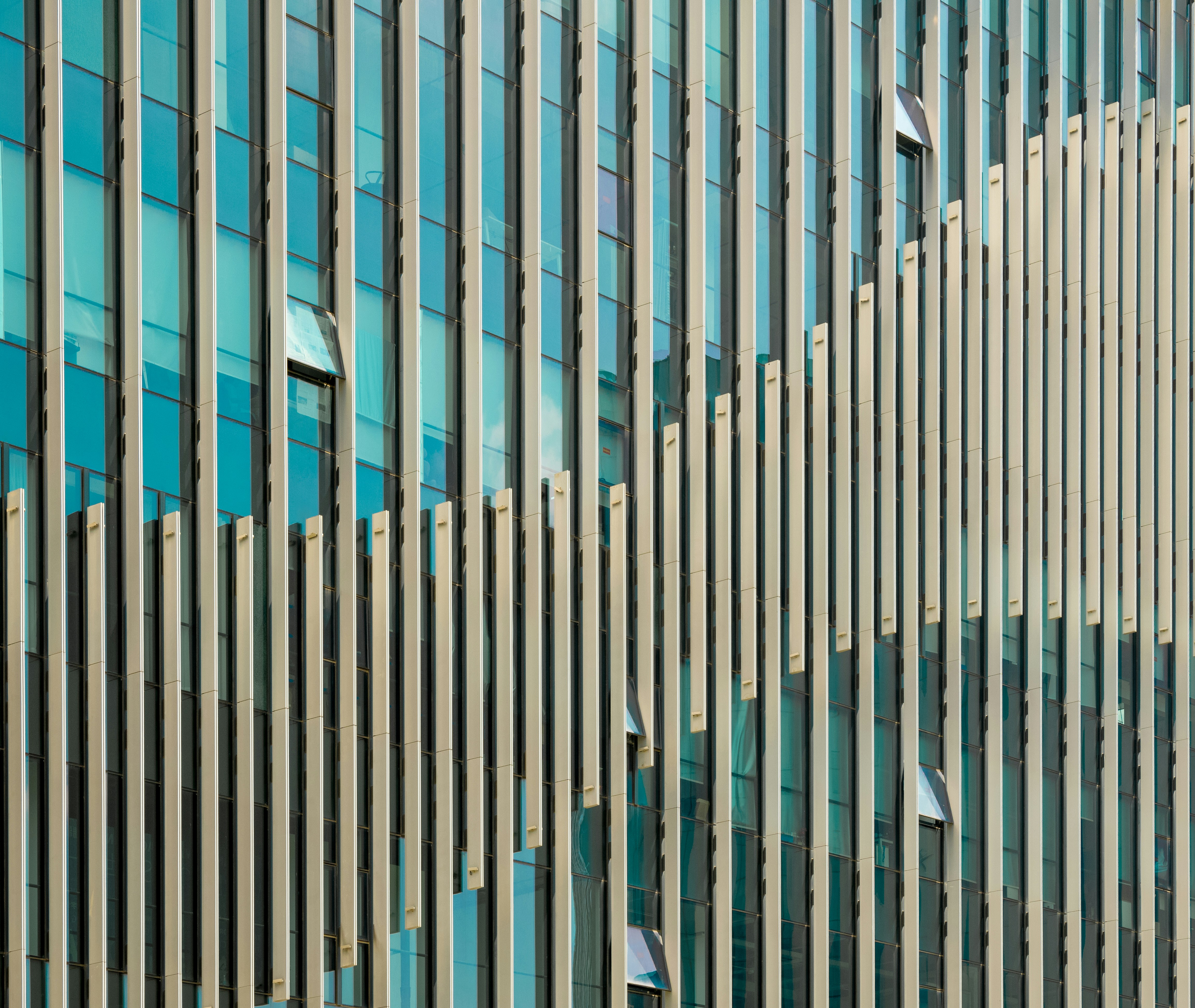 A very tall building with lots of windows