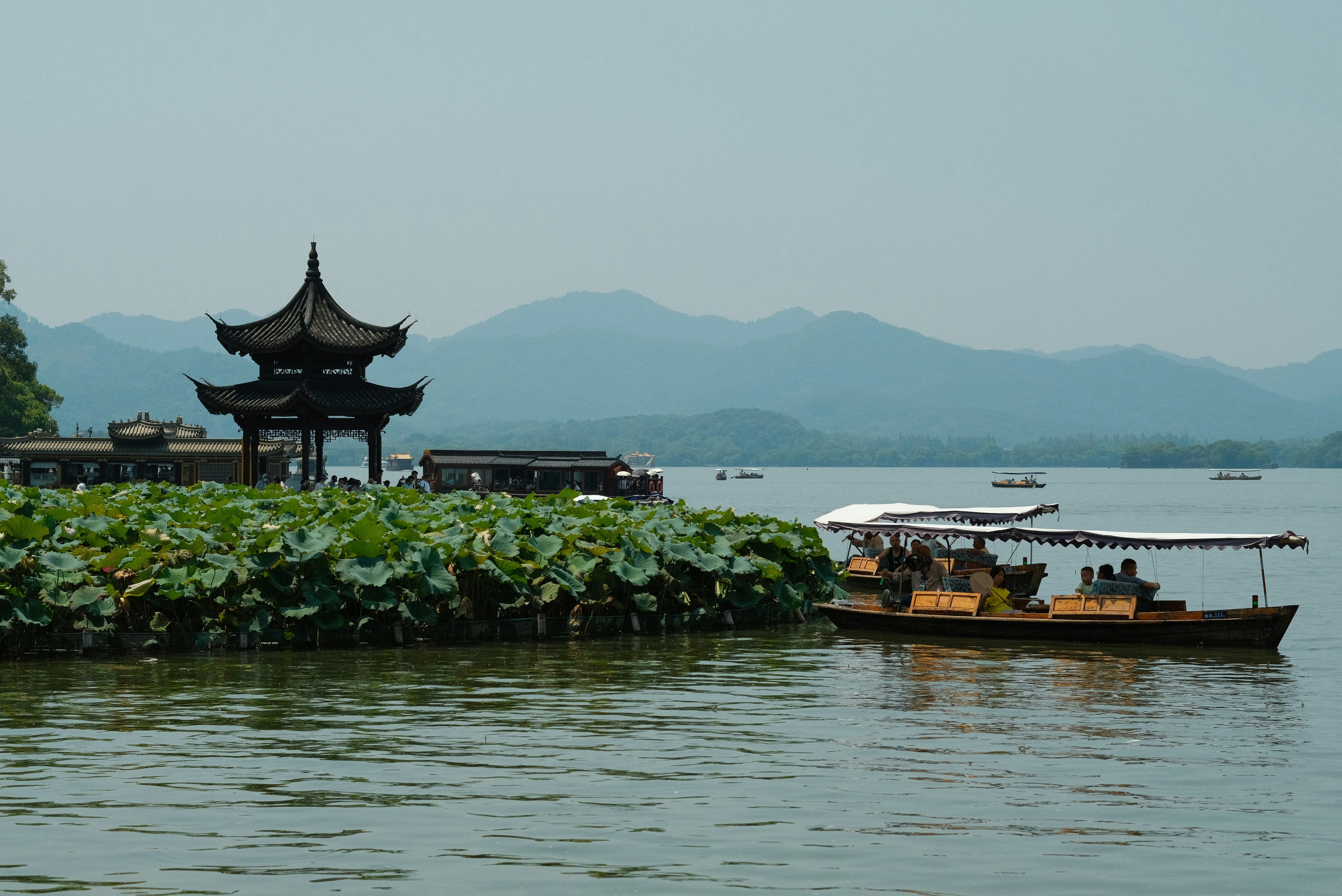 Hangzhou – Nightlife & Evening Culture