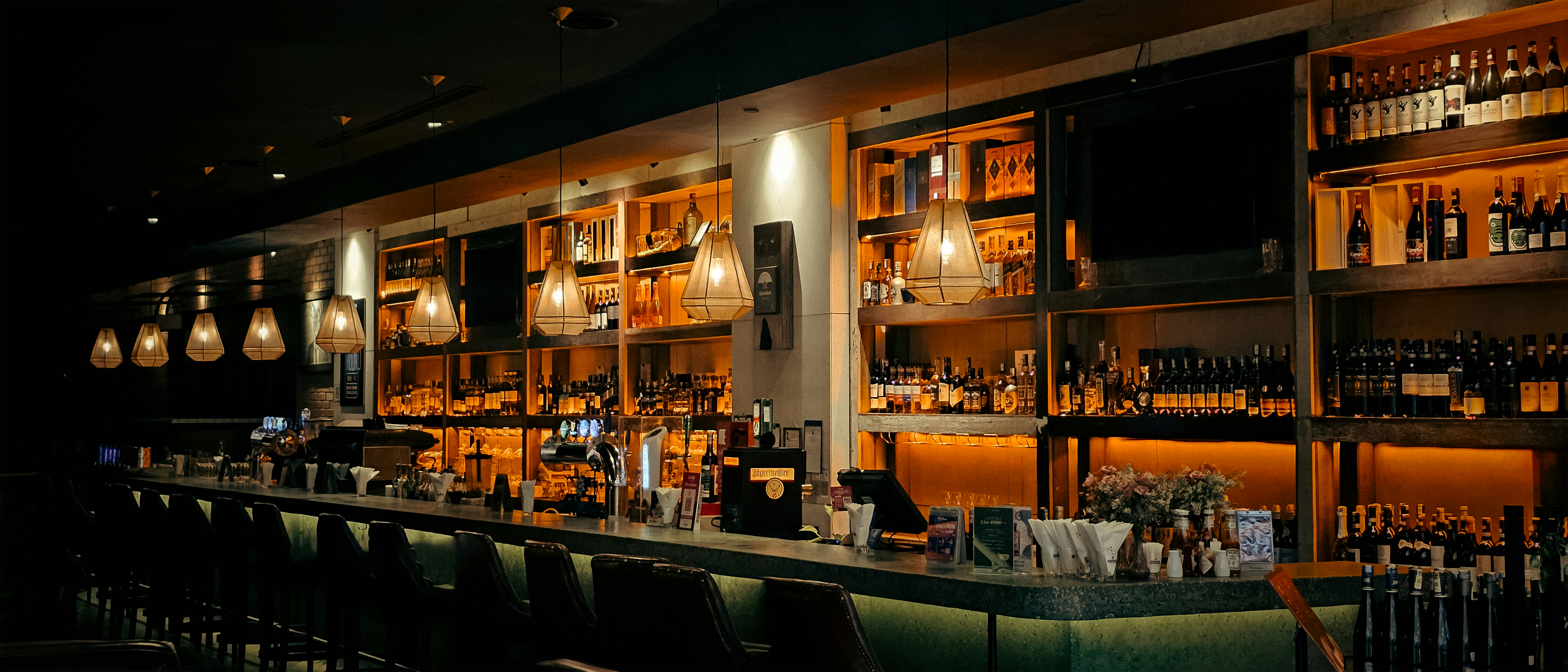 대구바알바, 대구착석바, 대구모던바