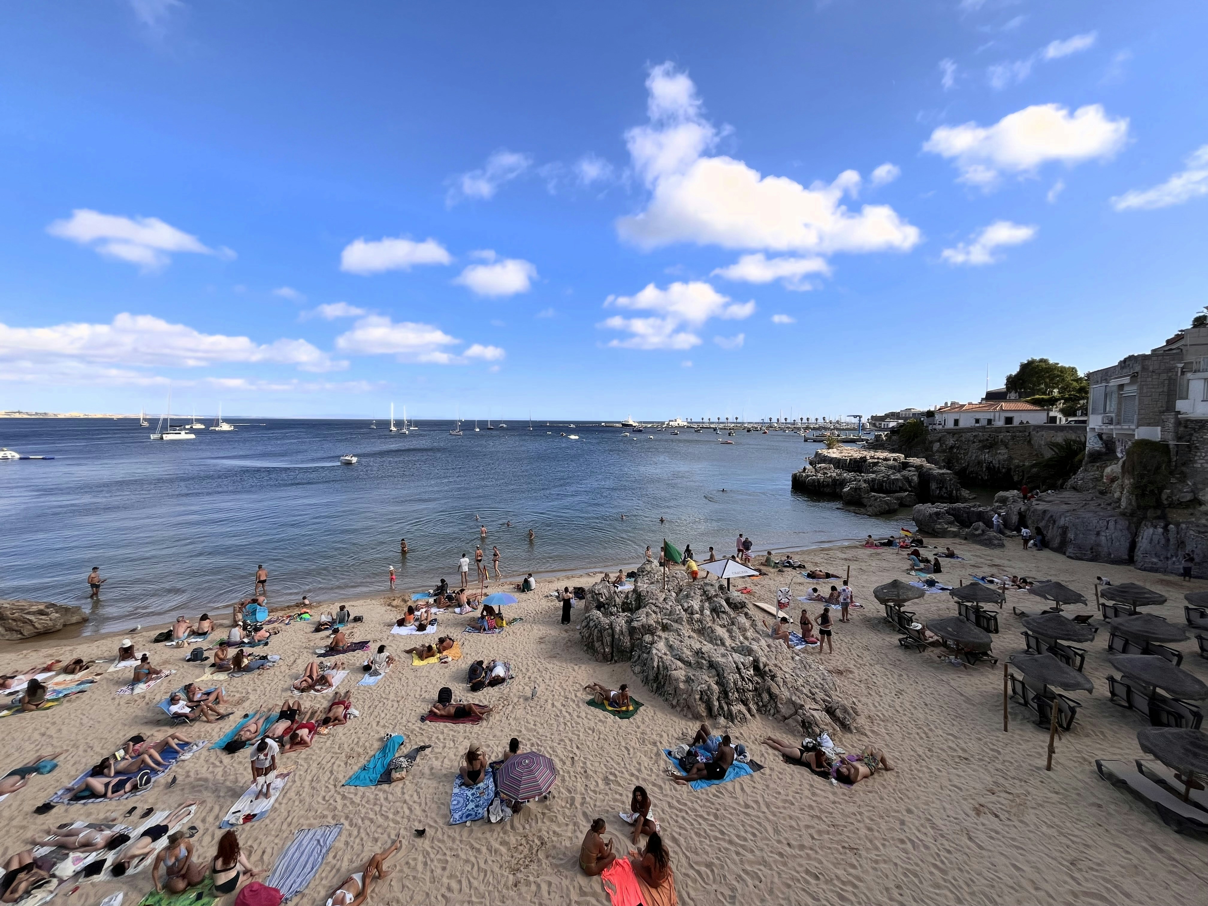 Image by Szabolcs Mészáros via Unsplash