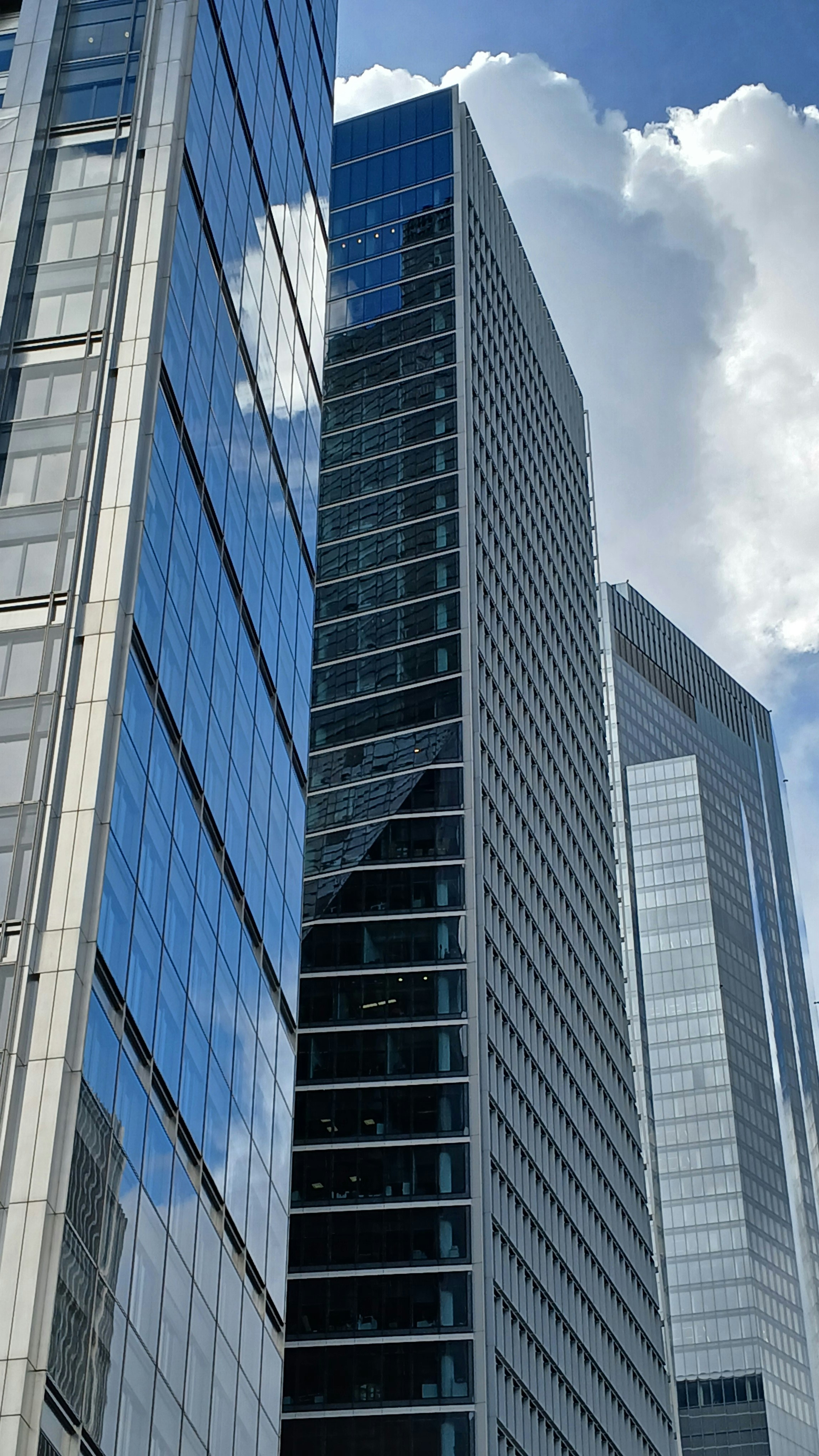 A very tall building with a lot of windows