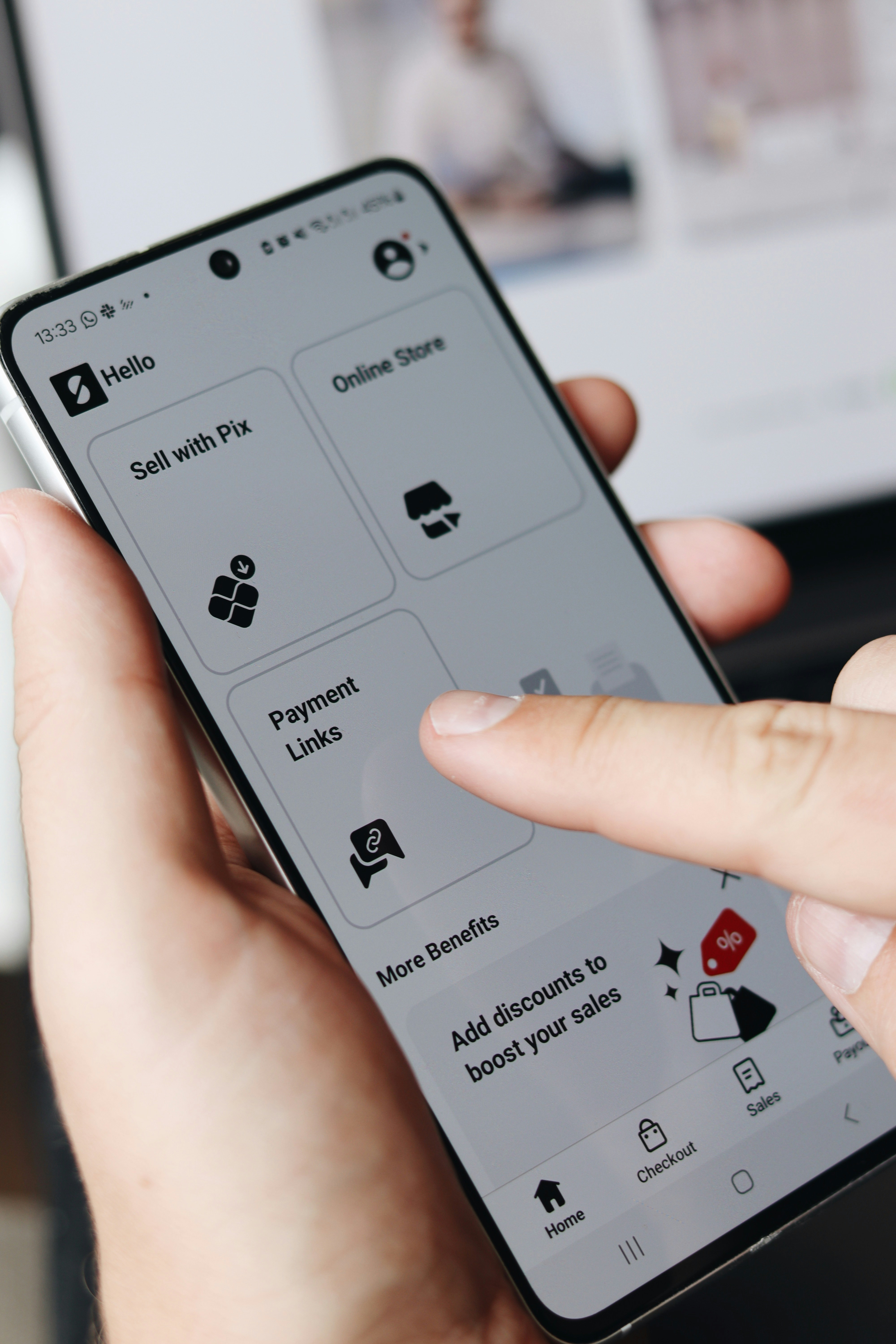 Bonés, Camisetas e Acessórios