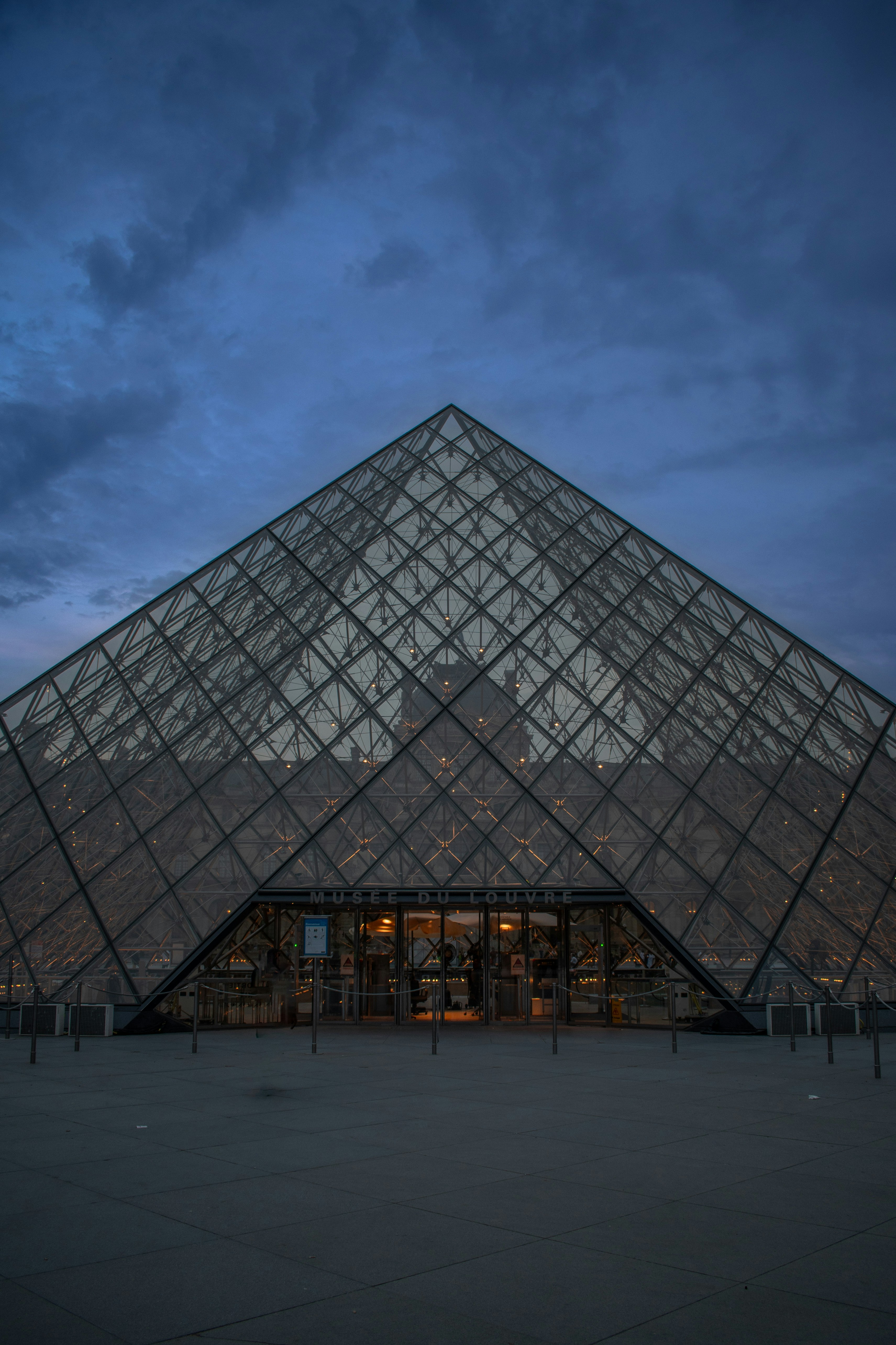 Photo by lukaskonvica