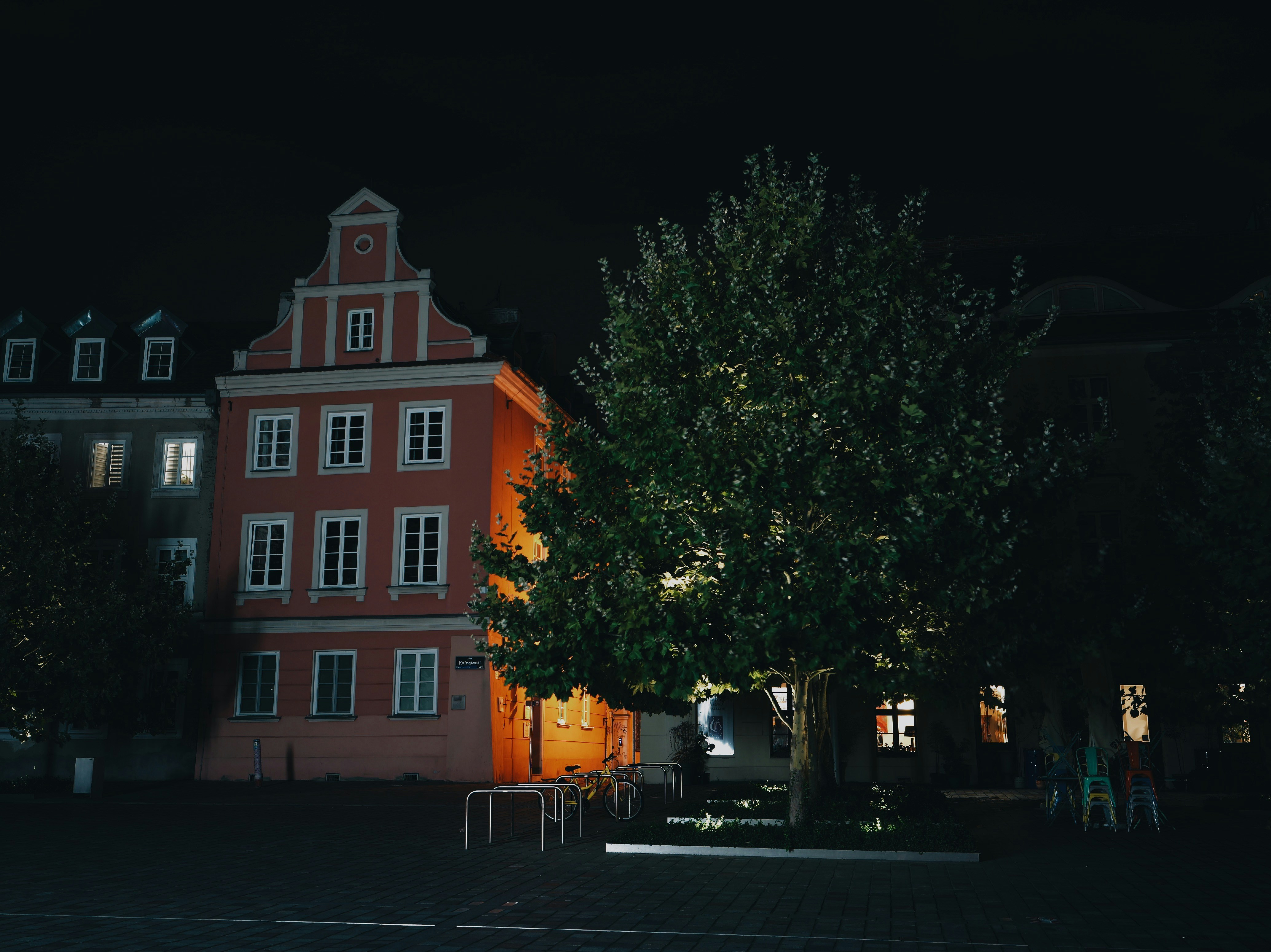 Photo by egorkomarov