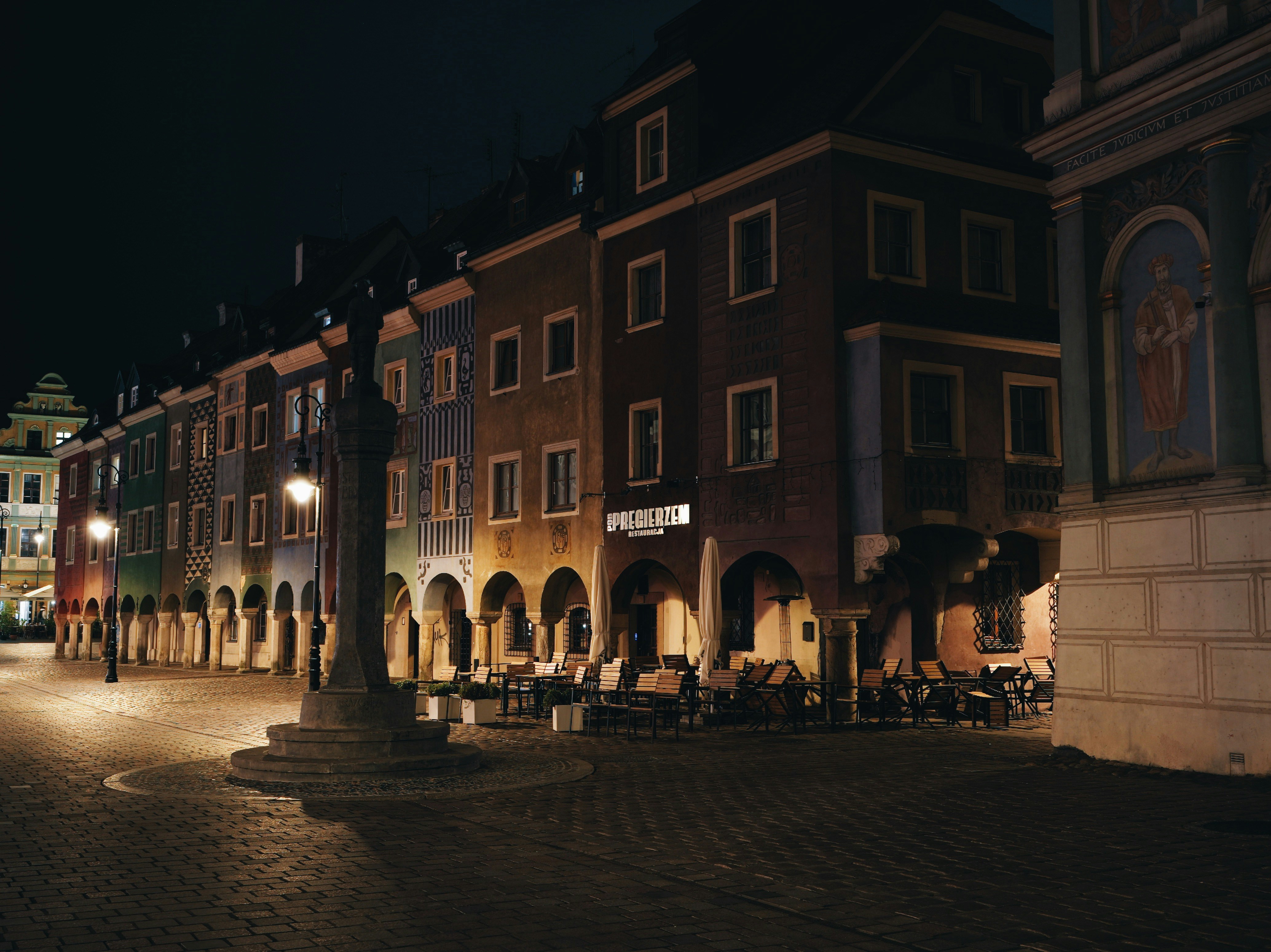 Photo by egorkomarov