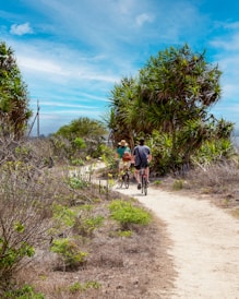 riding bikes downroad at gili meno by giligate