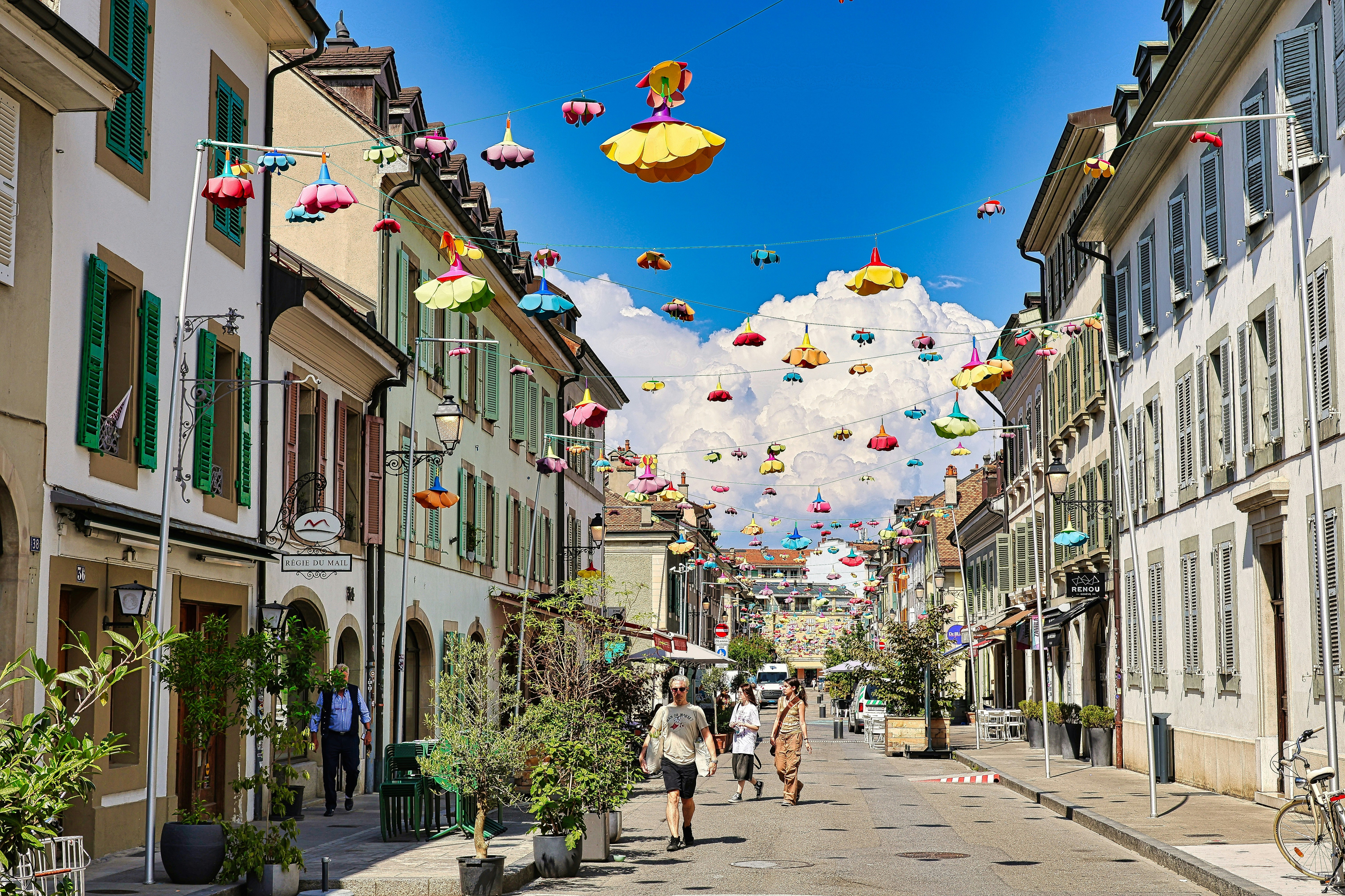 Rue de Carouge à Genève, proximité du cabinet Christine Cordey