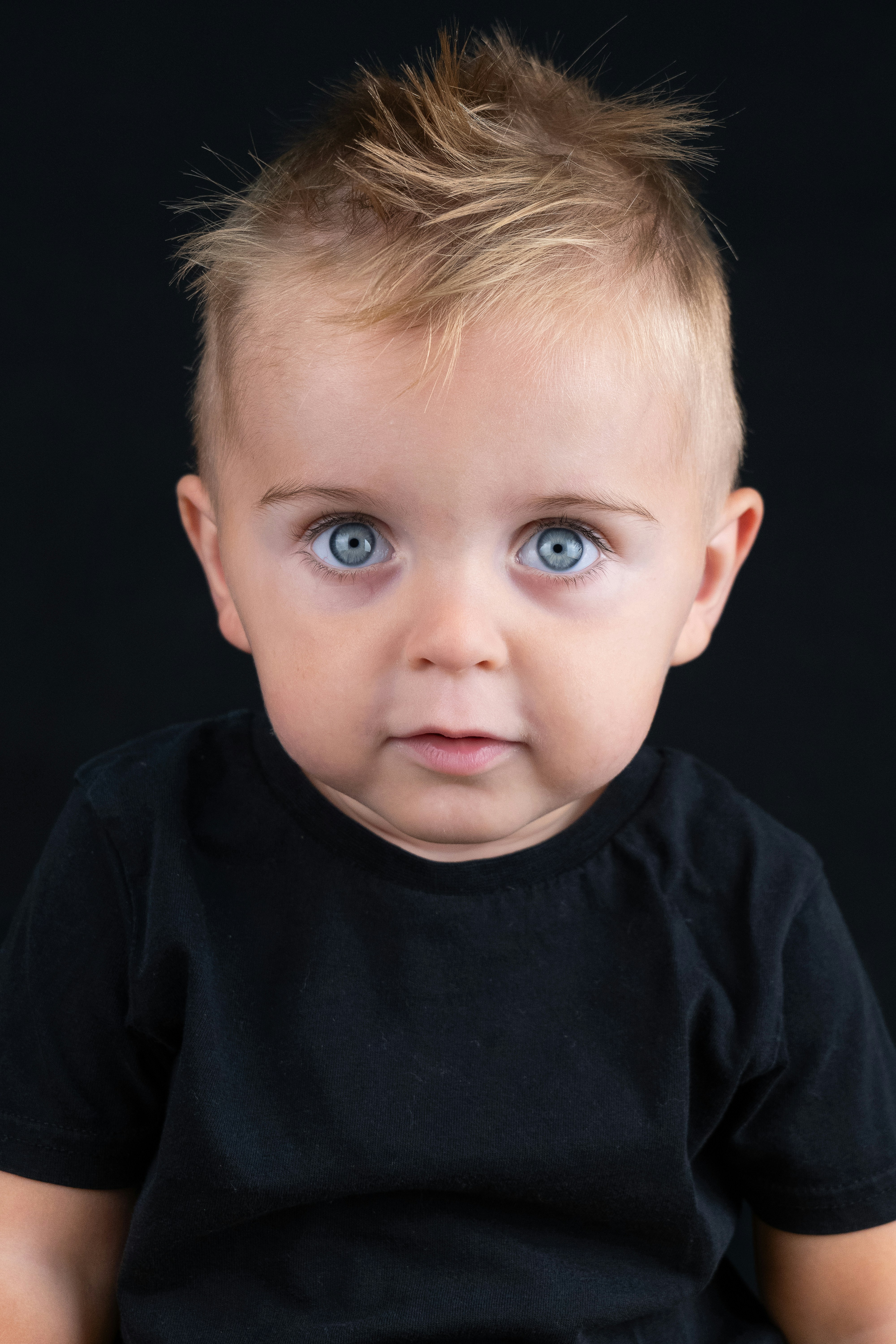 Photo by lukasparnican