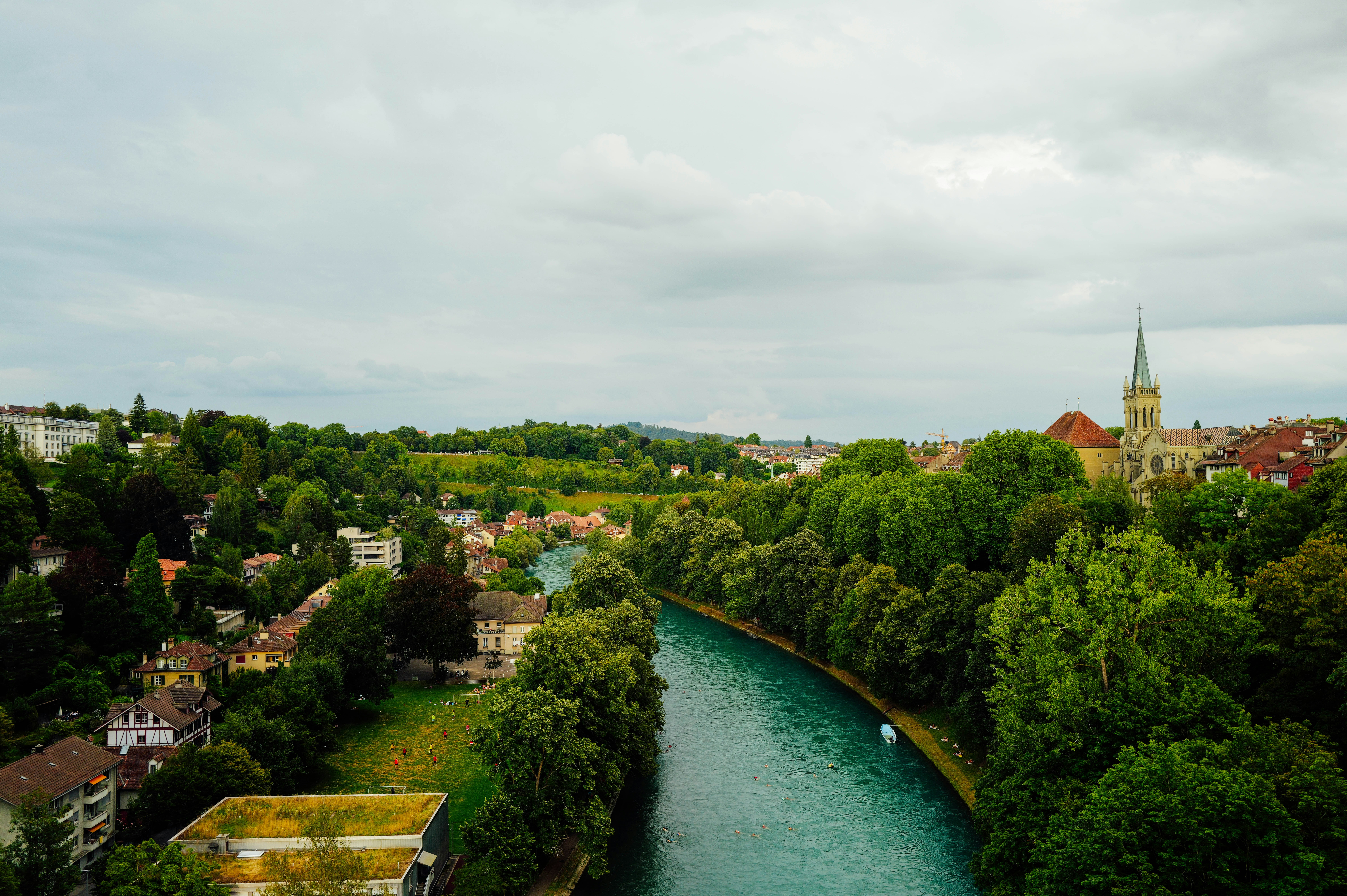 Photo by adrienolichon