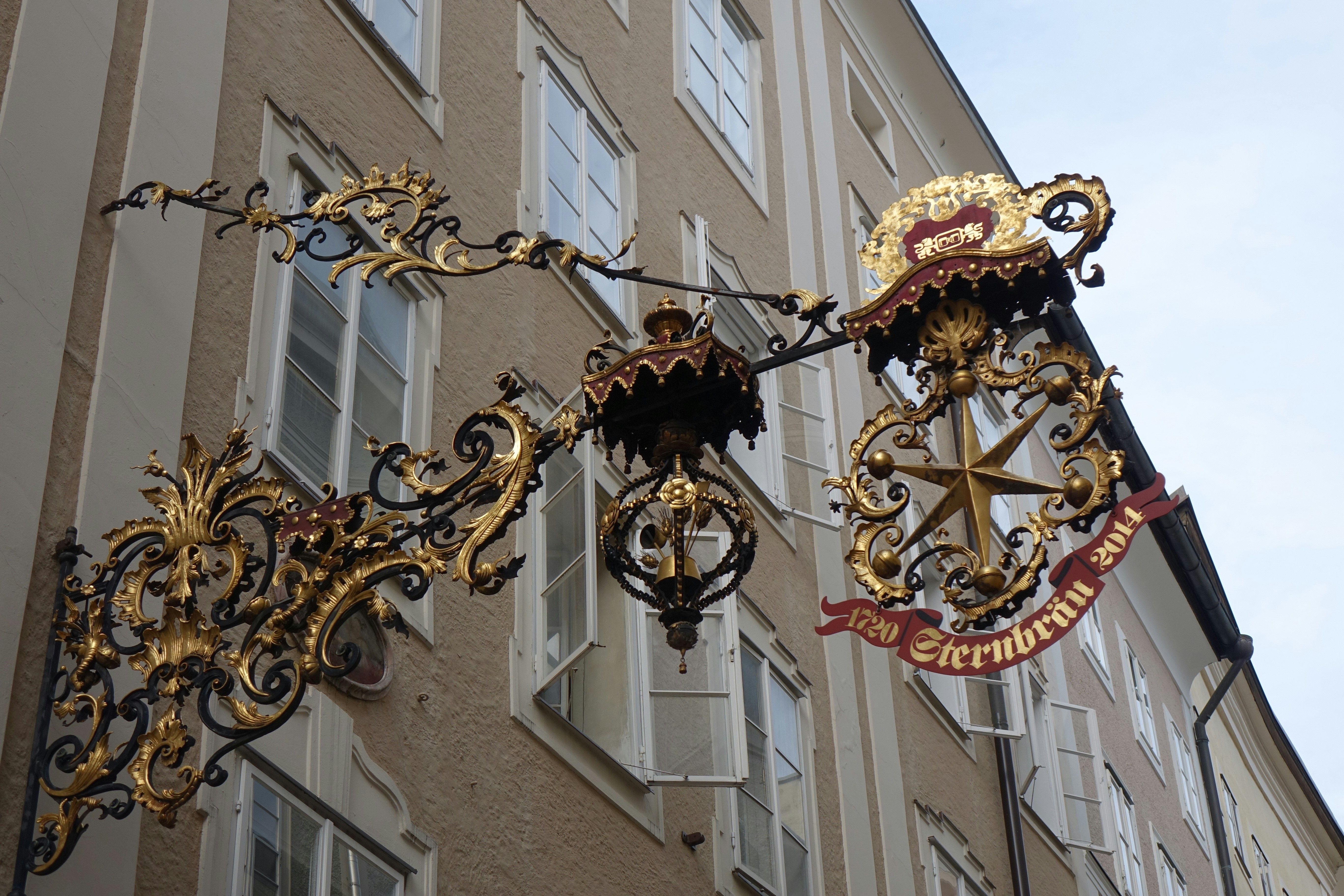 粮食胡同与莫扎特出生地