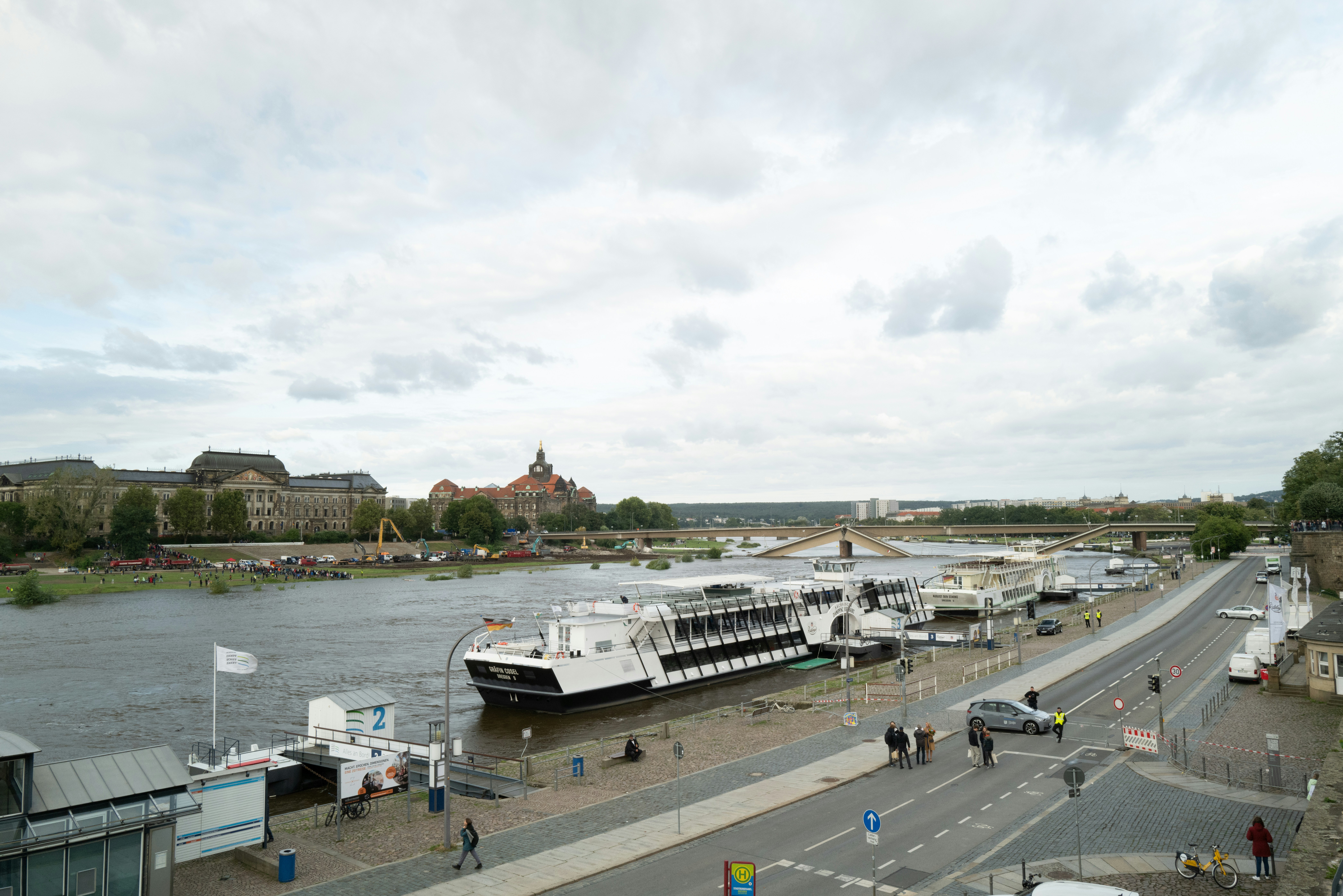 Photo by dominikferl