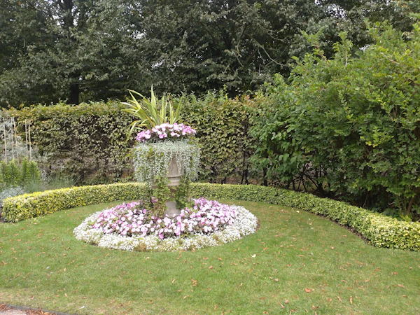 Planting and landscaping