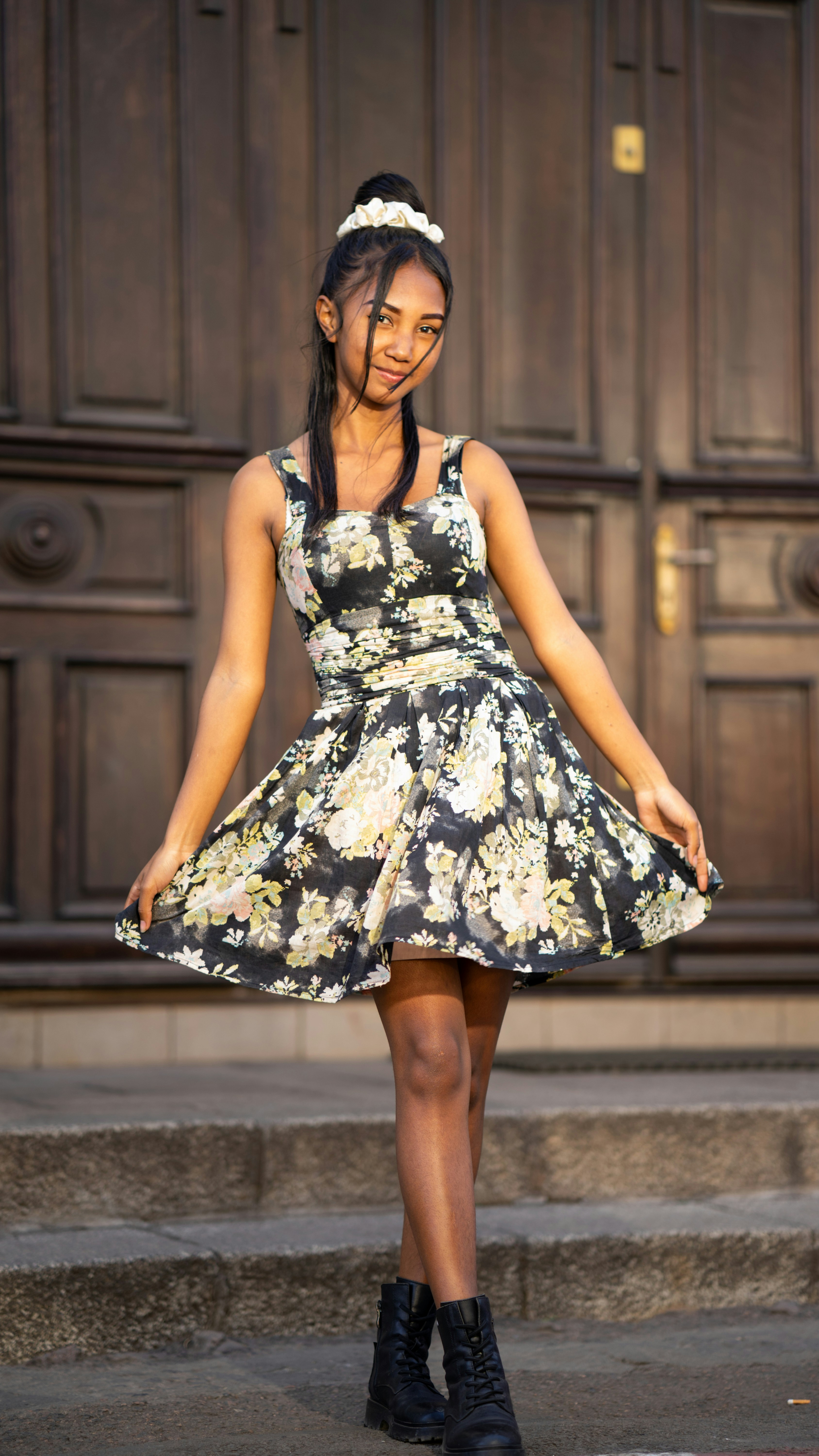 11 Affordable NYC-Chic Dress Style Sequins & Glam Looks