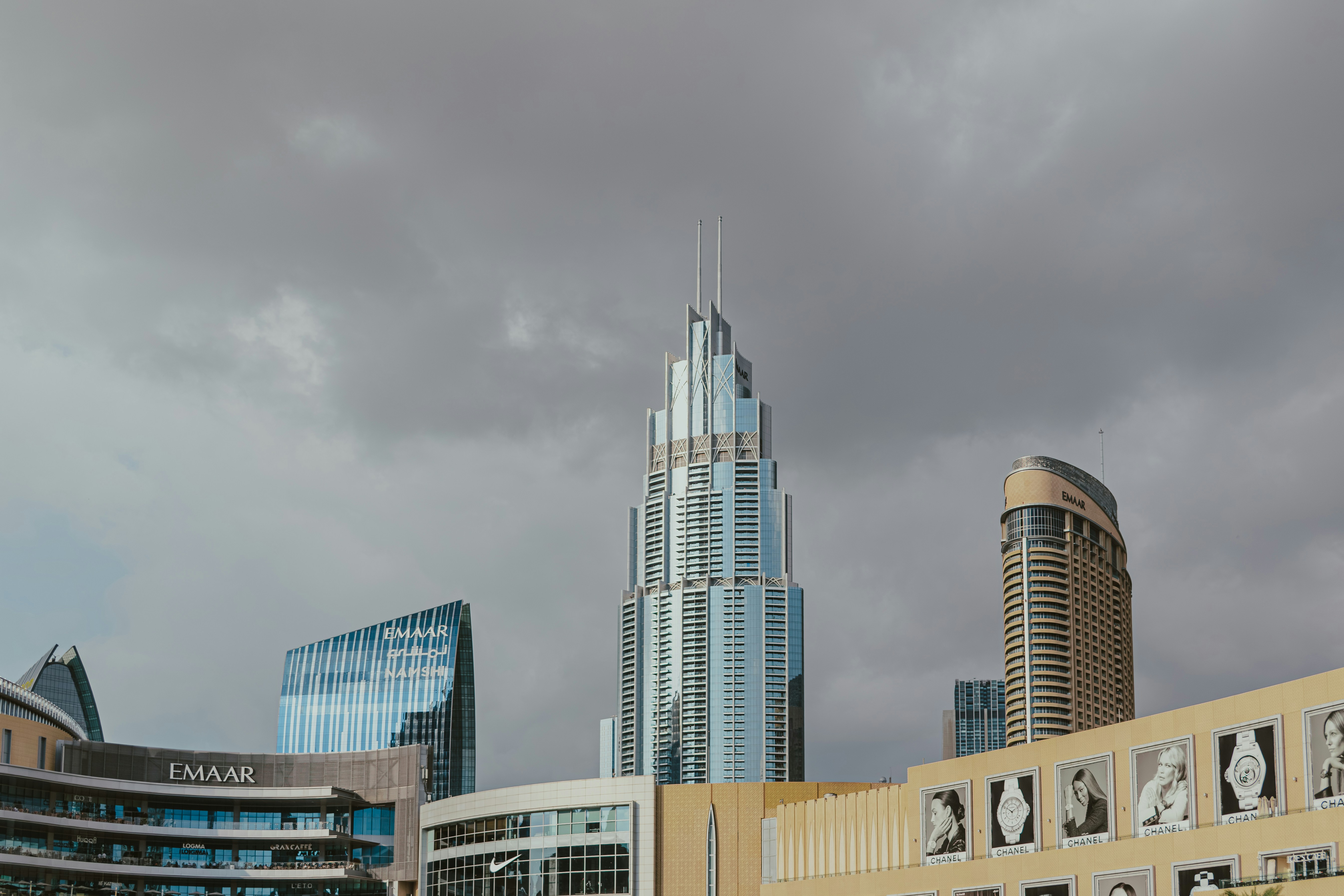 Dubai Mall and Emaar buildings
