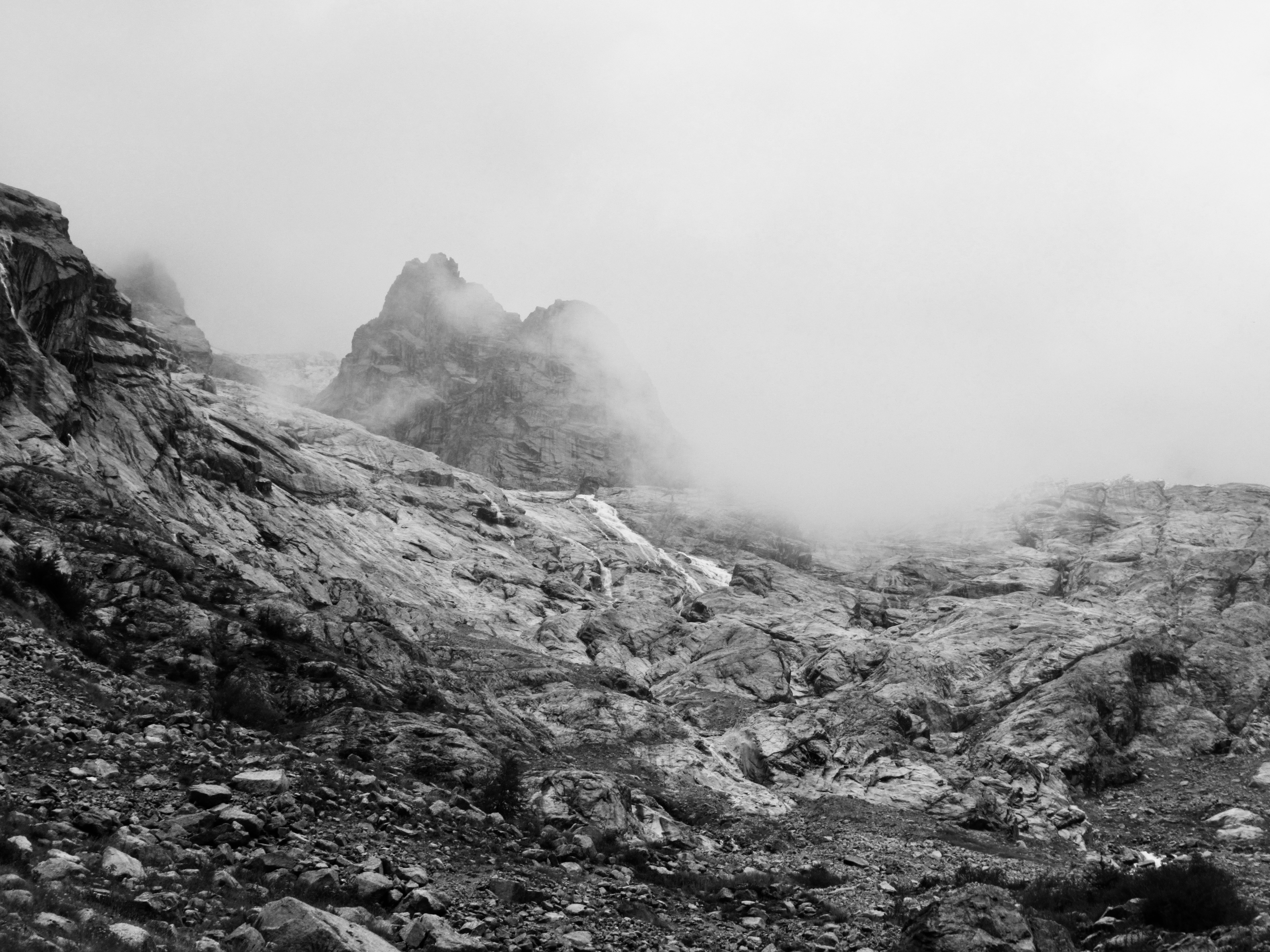 【白黒写真集】（ドイツの西アルプス） 96 Black And White Crowd Busy Streets Stock Photos, High-Res