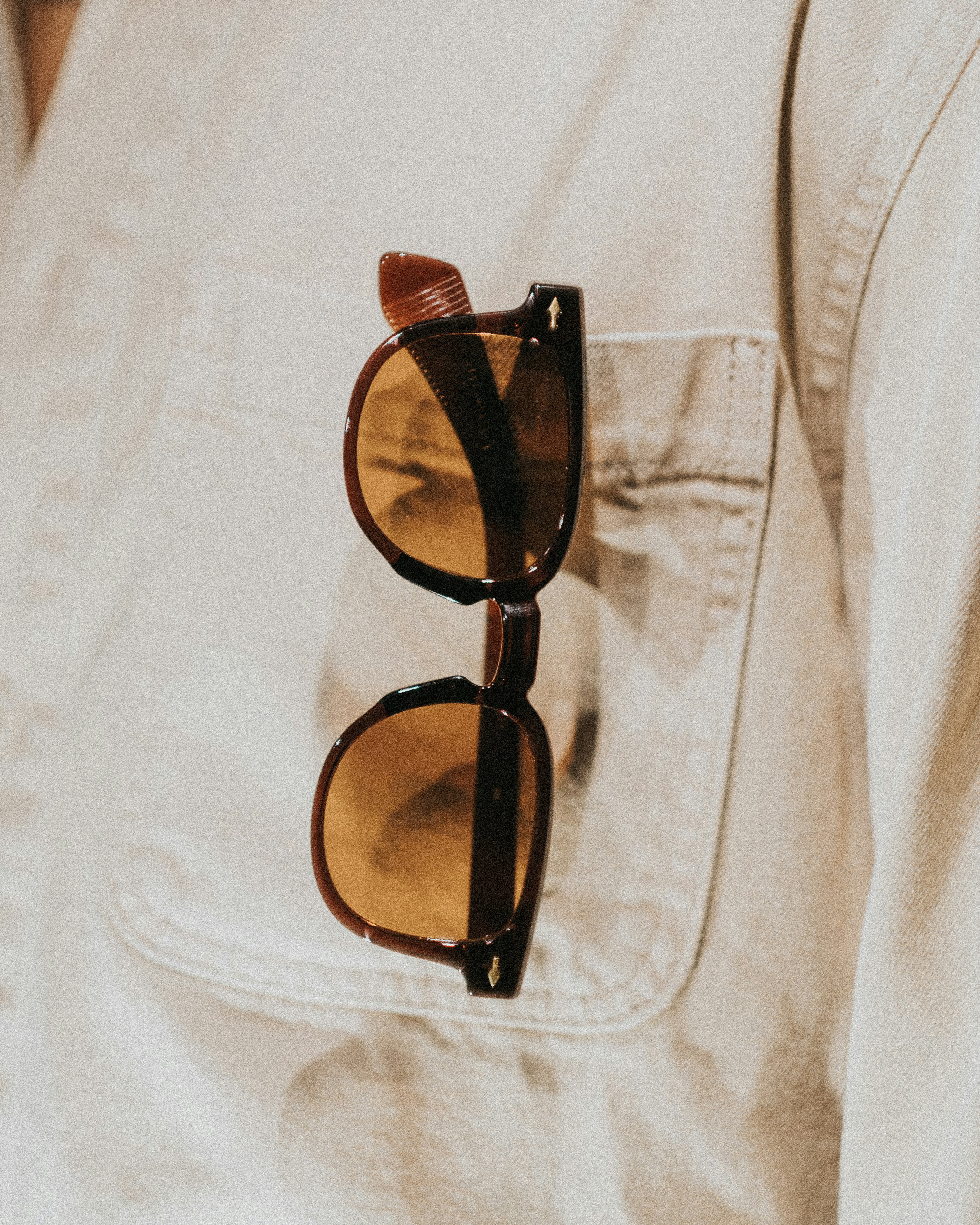A close up of a person wearing sunglasses photo – Free Glasses Image on ...