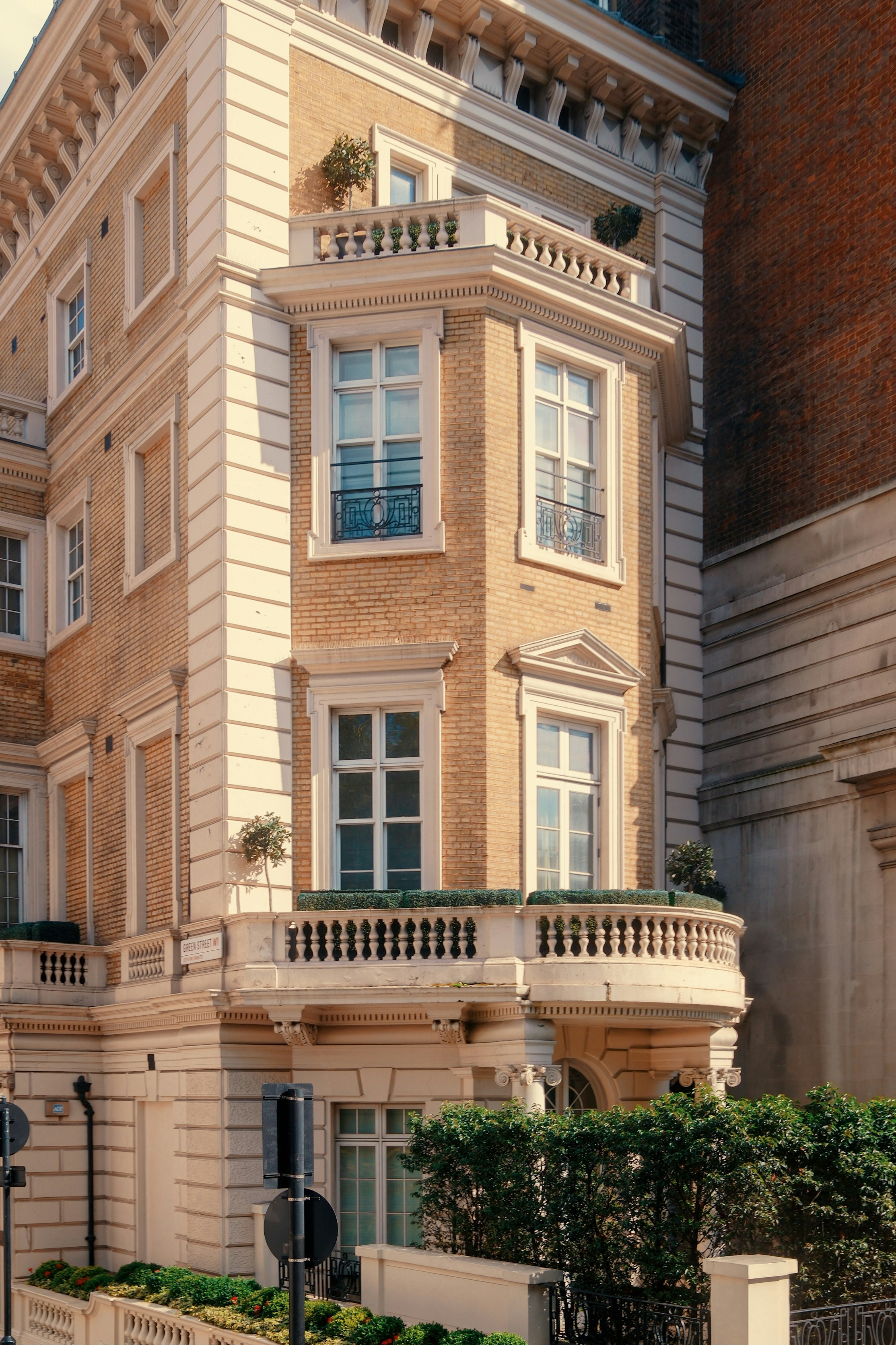 Photo by florianschmid