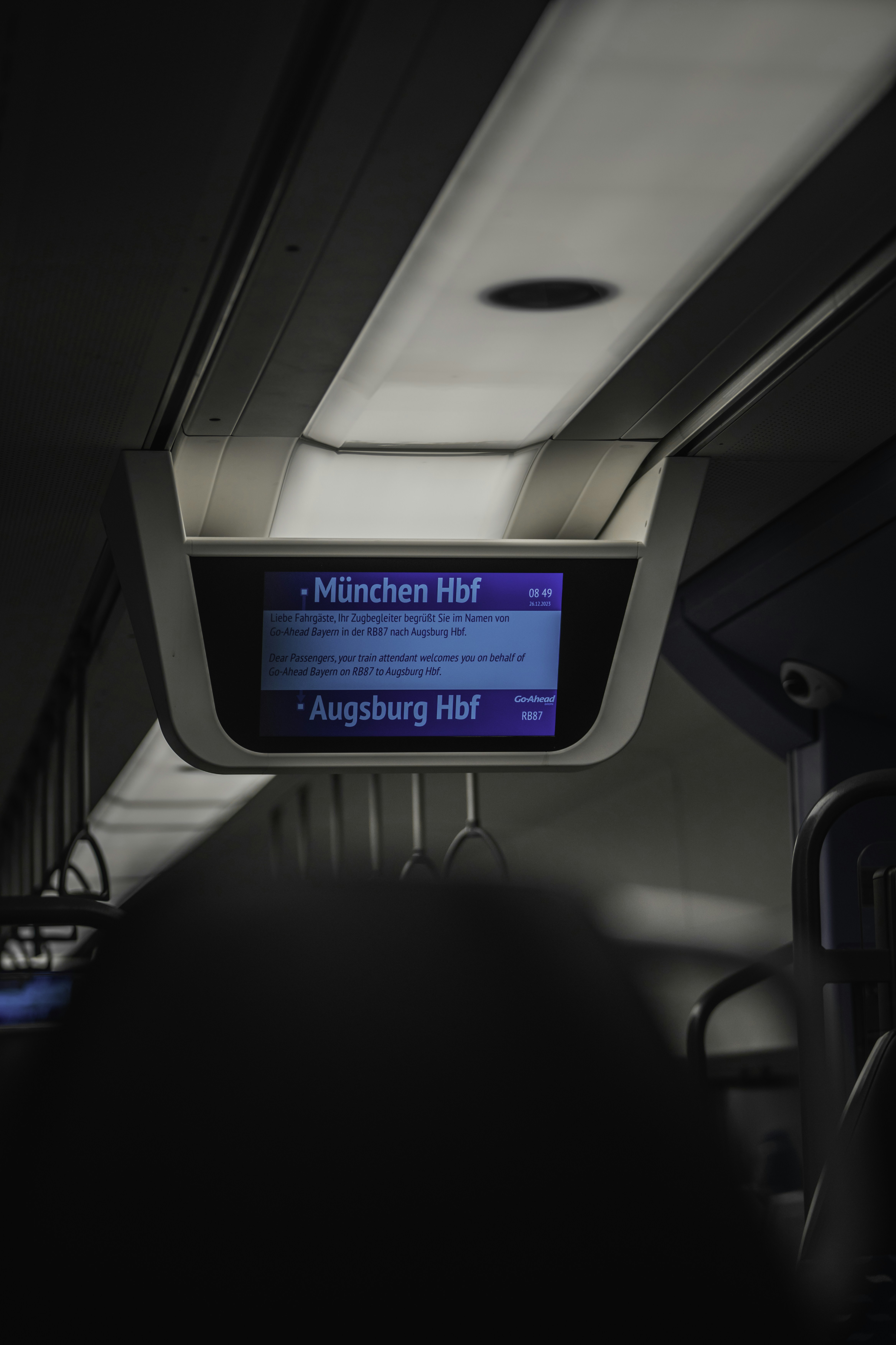 photo-1727087383933-8f5236aefe88?ixid=M3wxMjA3fDB8MXxzZWFyY2h8MTB8fGhlbGxvZ3B0JUU3JTk0JUI1JUU4JTg0JTkxJUU3JTg5JTg4fGVufDB8fHx8MTc3MjkxNDAzMXww\u0026ixlib=rb-4.1.0