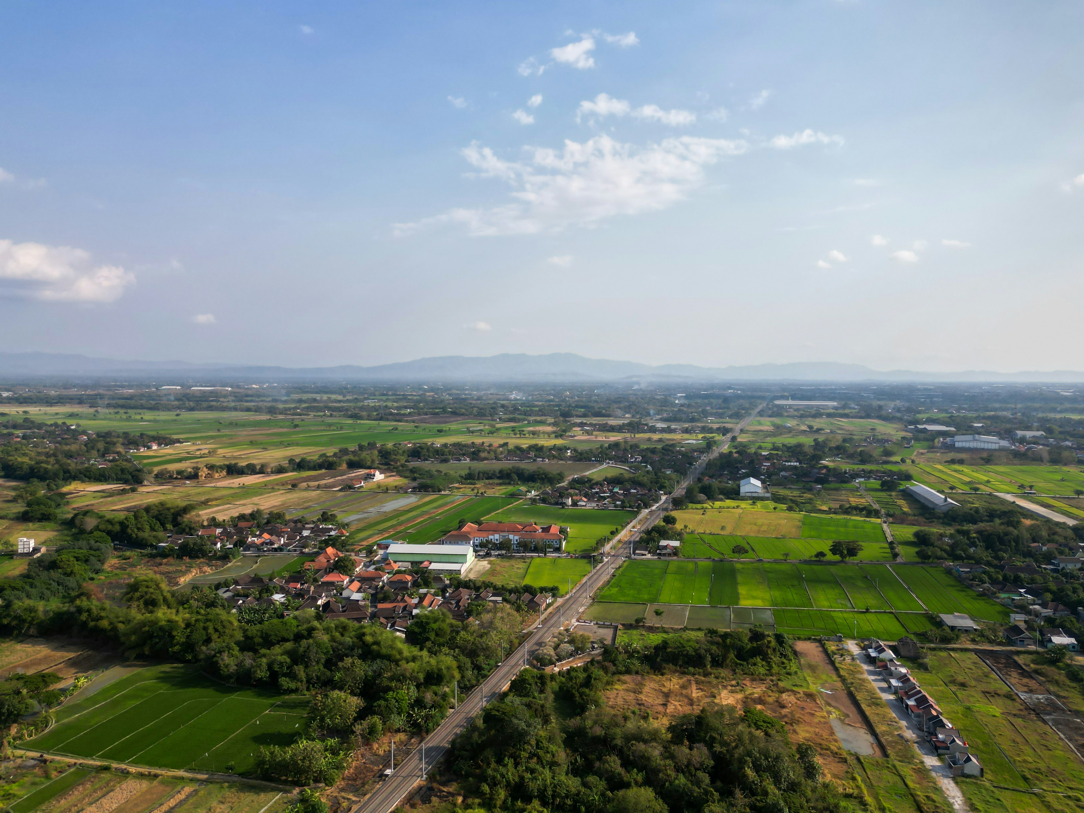 java village landscape, wallpaper, Sejarah Tugurante Blitar: Asal Usul dan Cerita di Baliknya 2