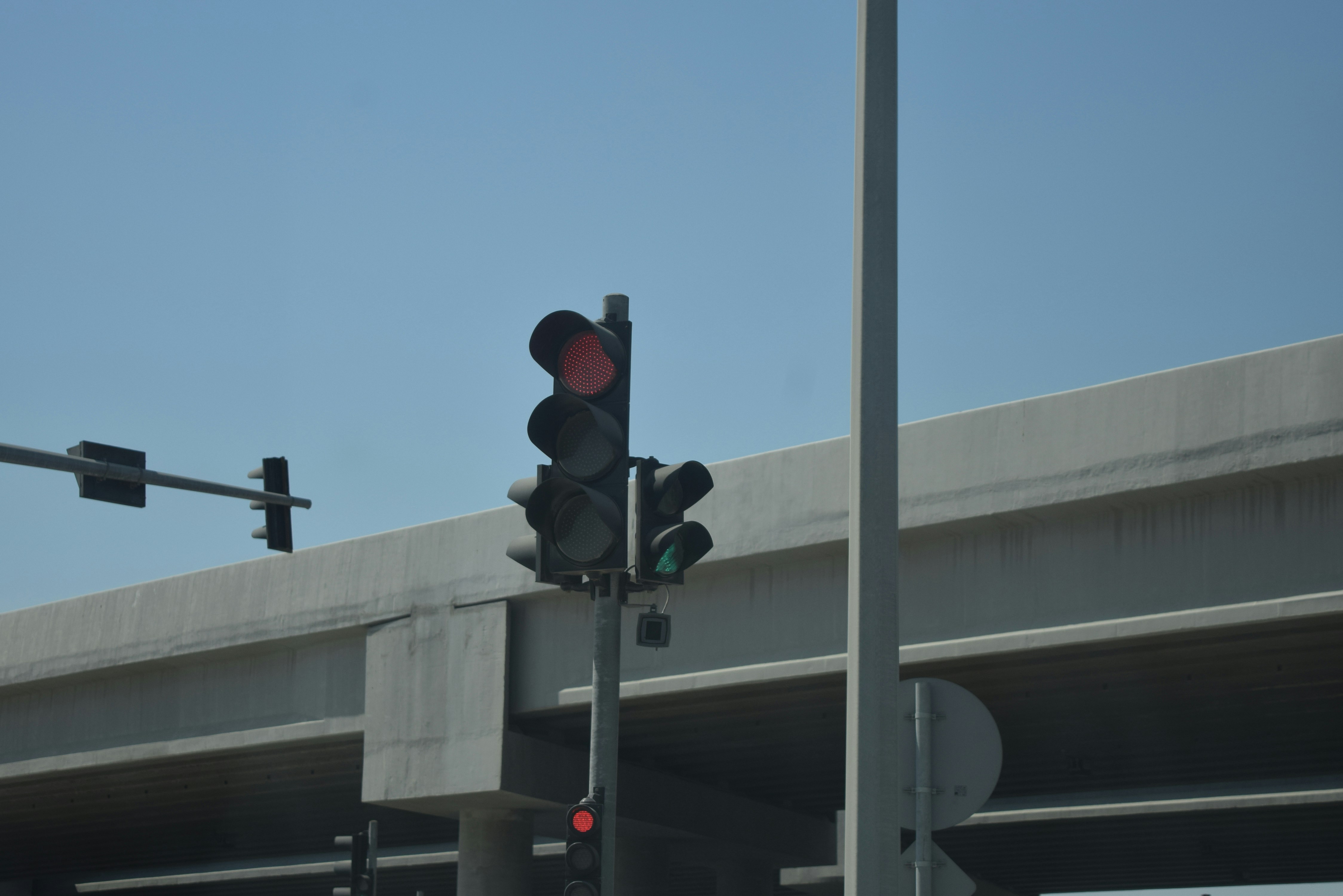 Photo by jayopeniano