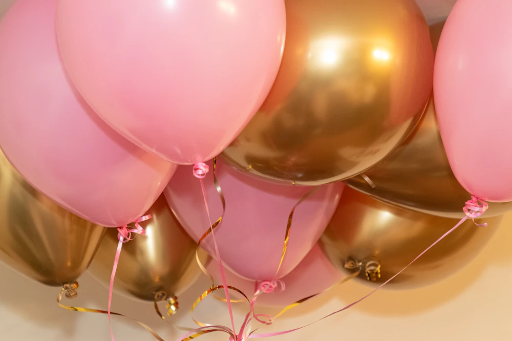 Pink and gold birthday party decor