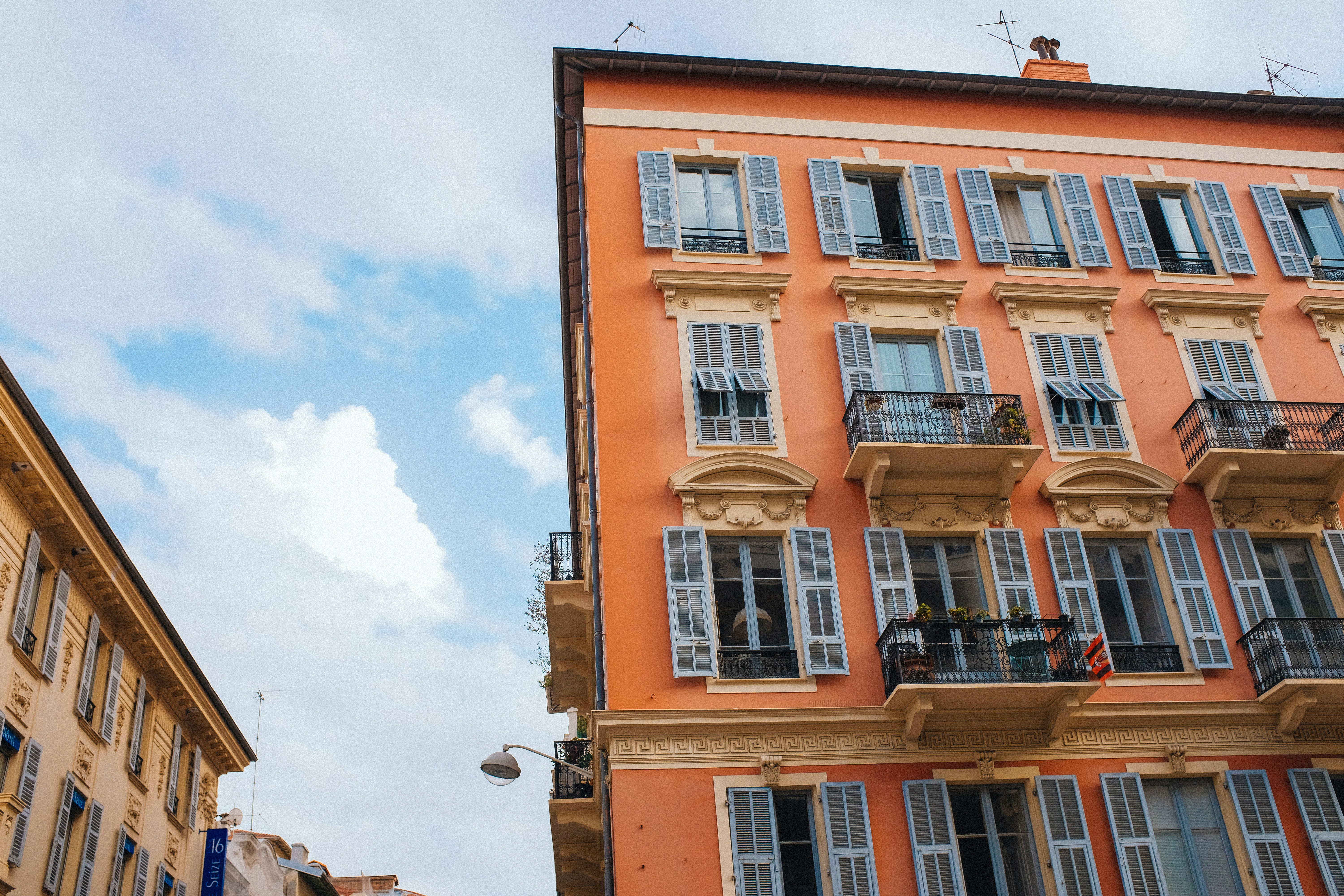 Photo by huyphan2602