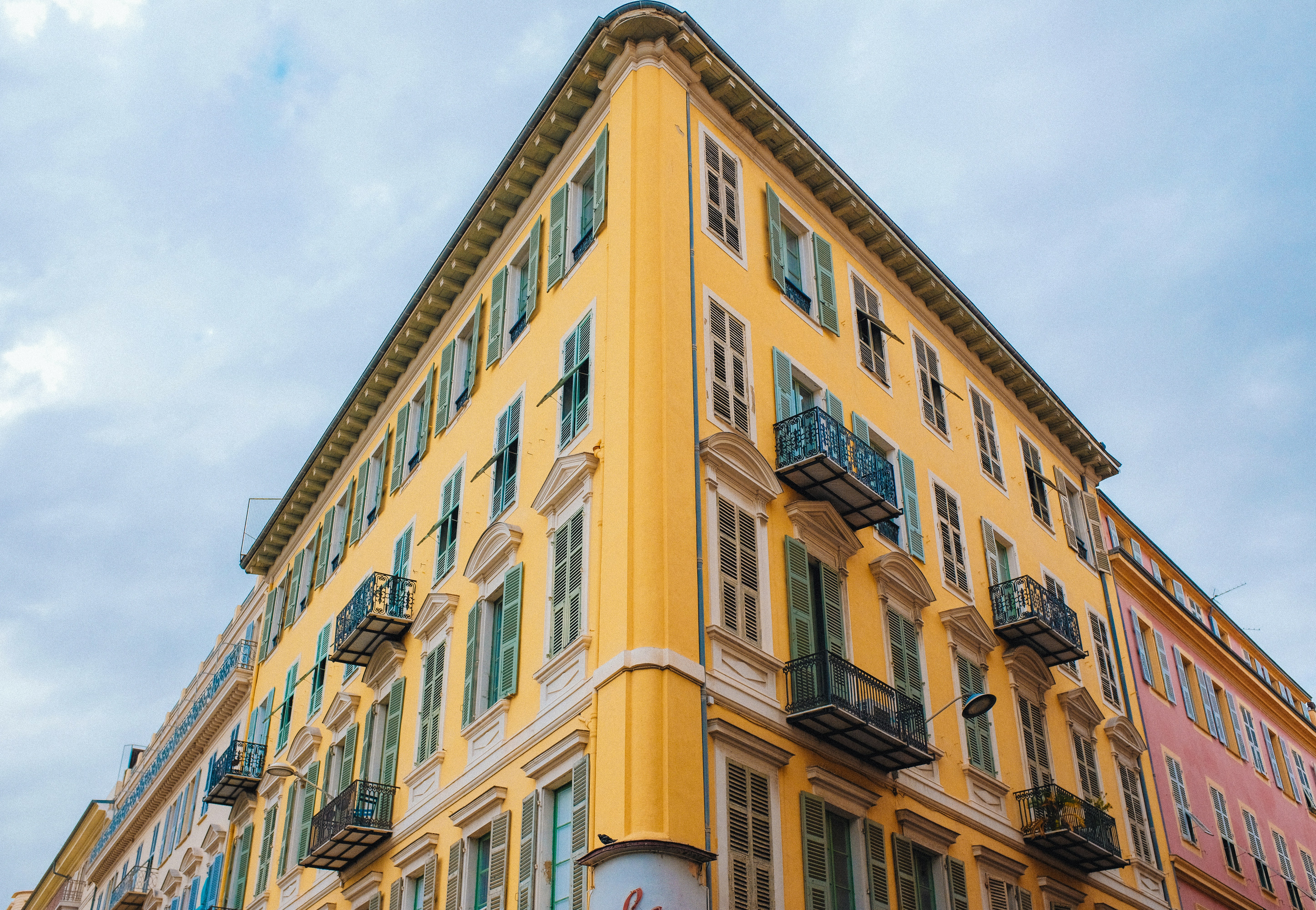 Photo by huyphan2602