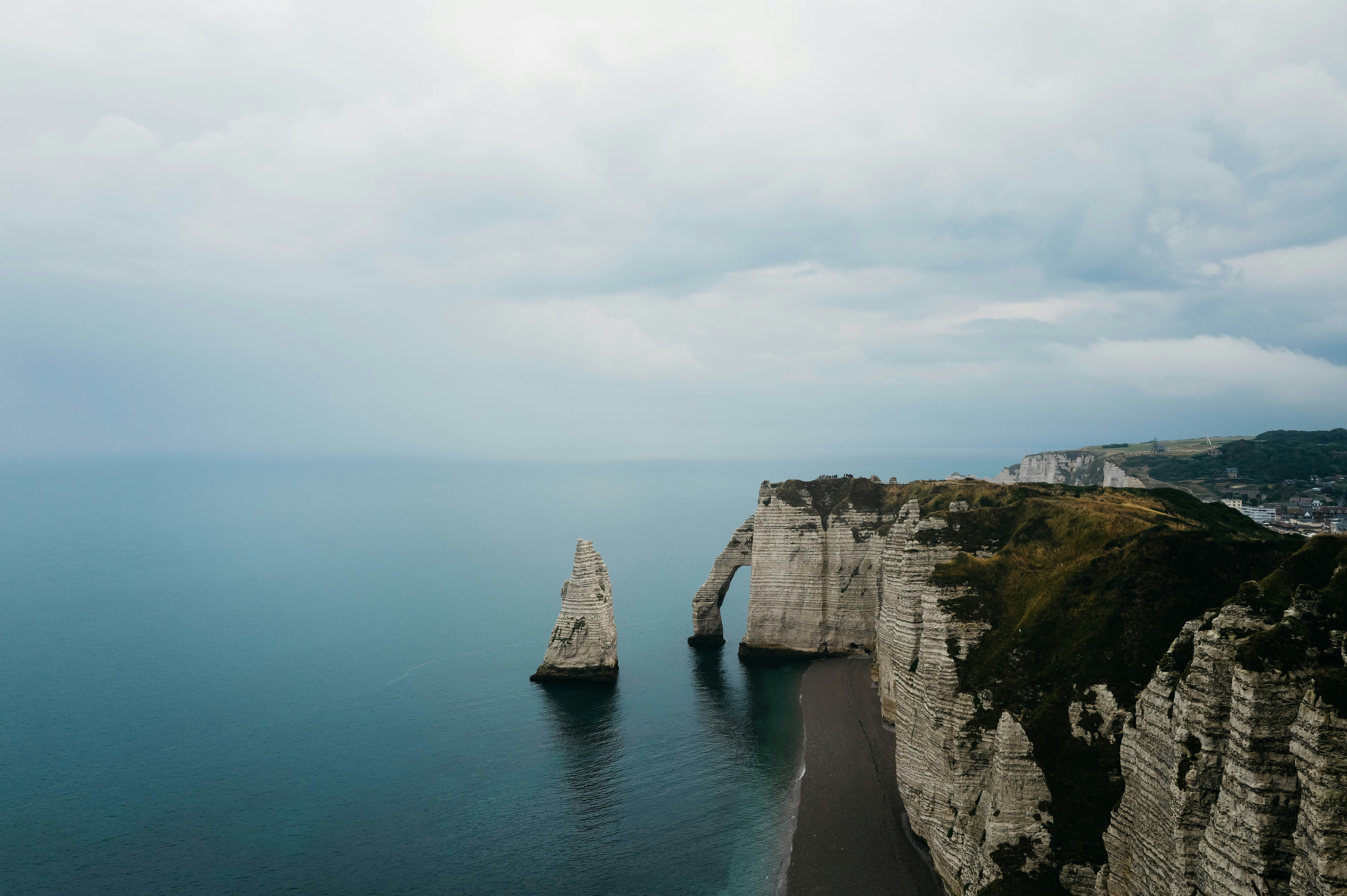 Photo by adrienolichon