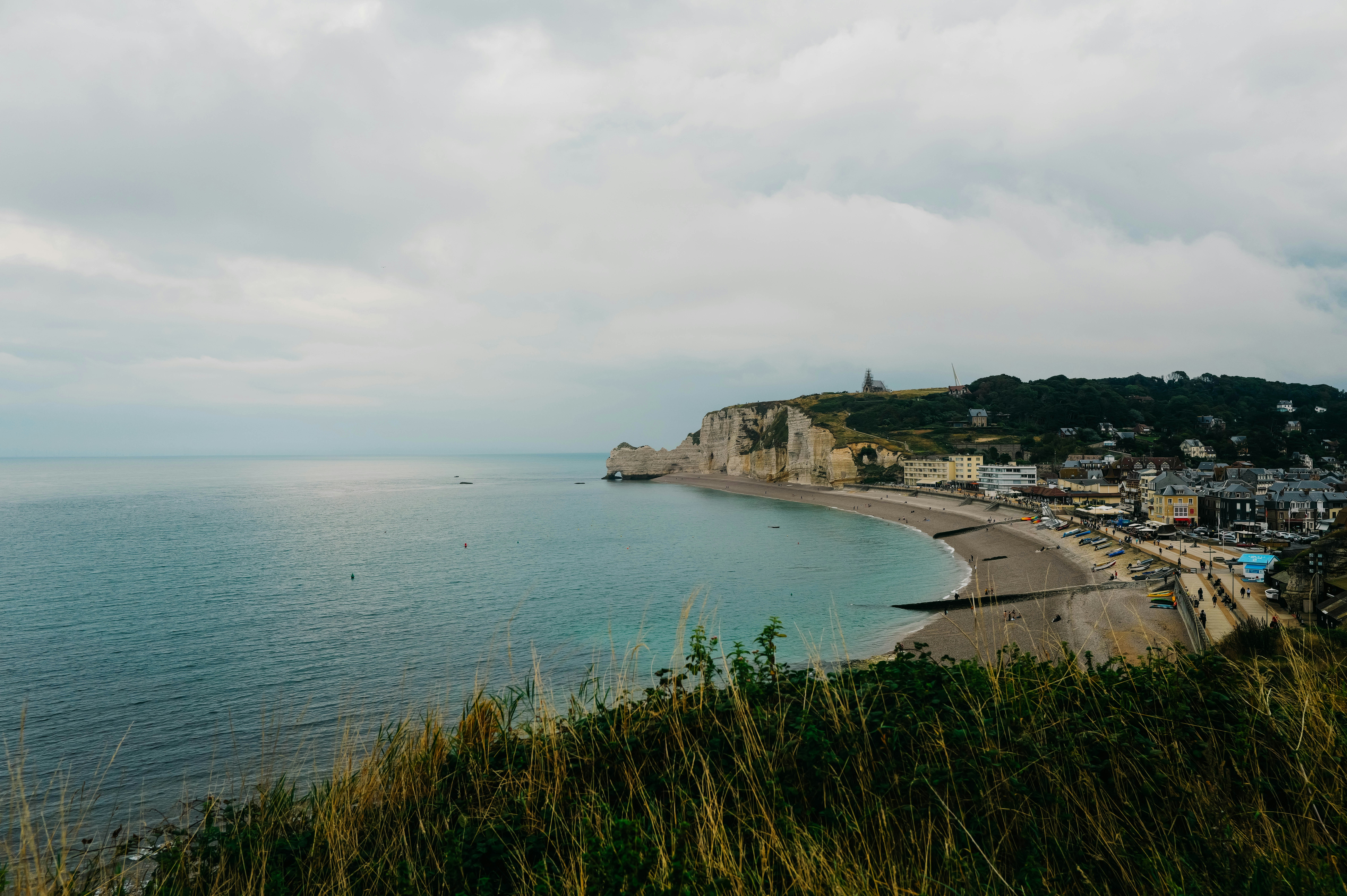 Photo by adrienolichon