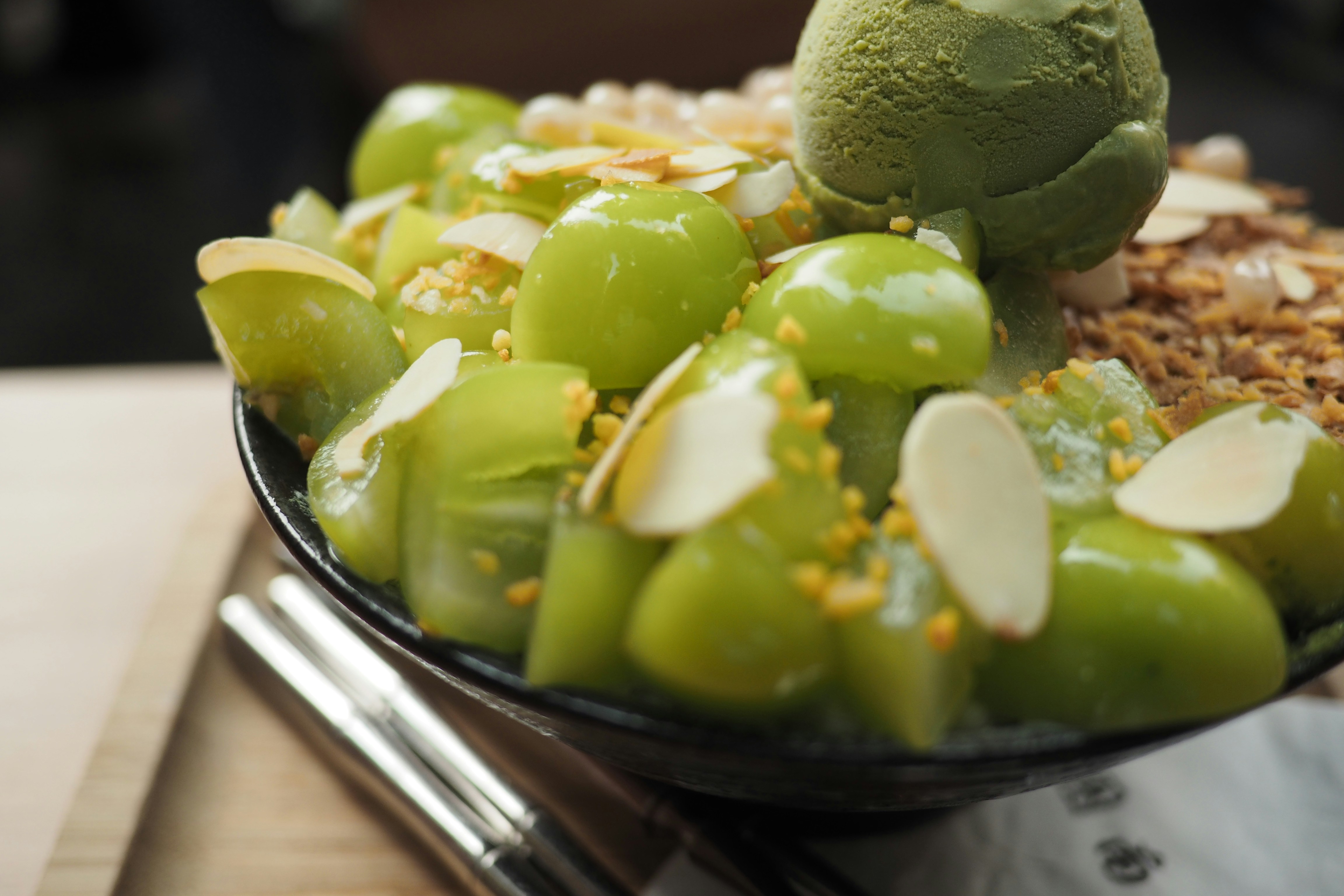 Green grapes with matcha ice cream