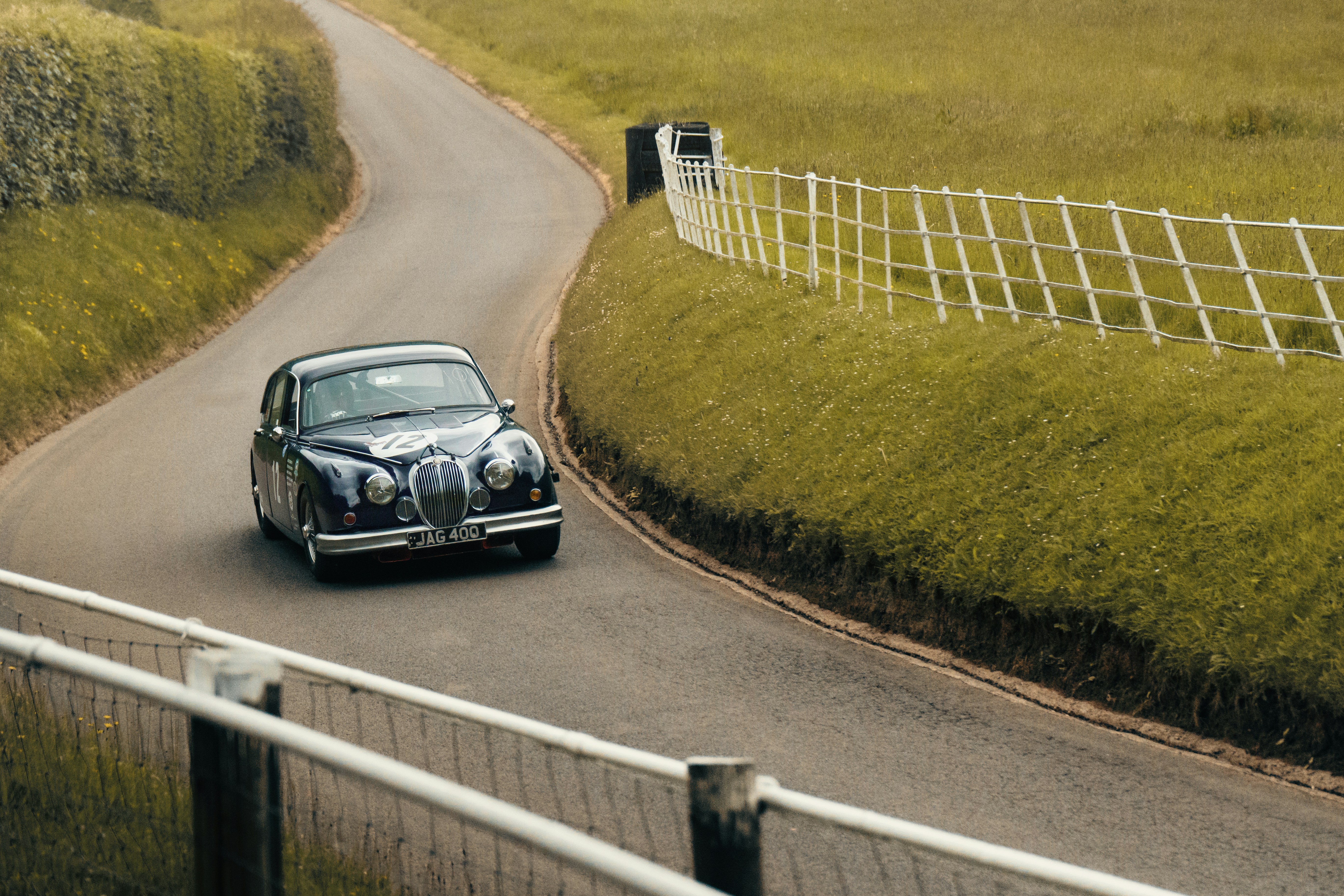vintage jaguar wallpaper, wallpaper, Jaguar Mark V: A Classic Car's Enduring Appeal 3